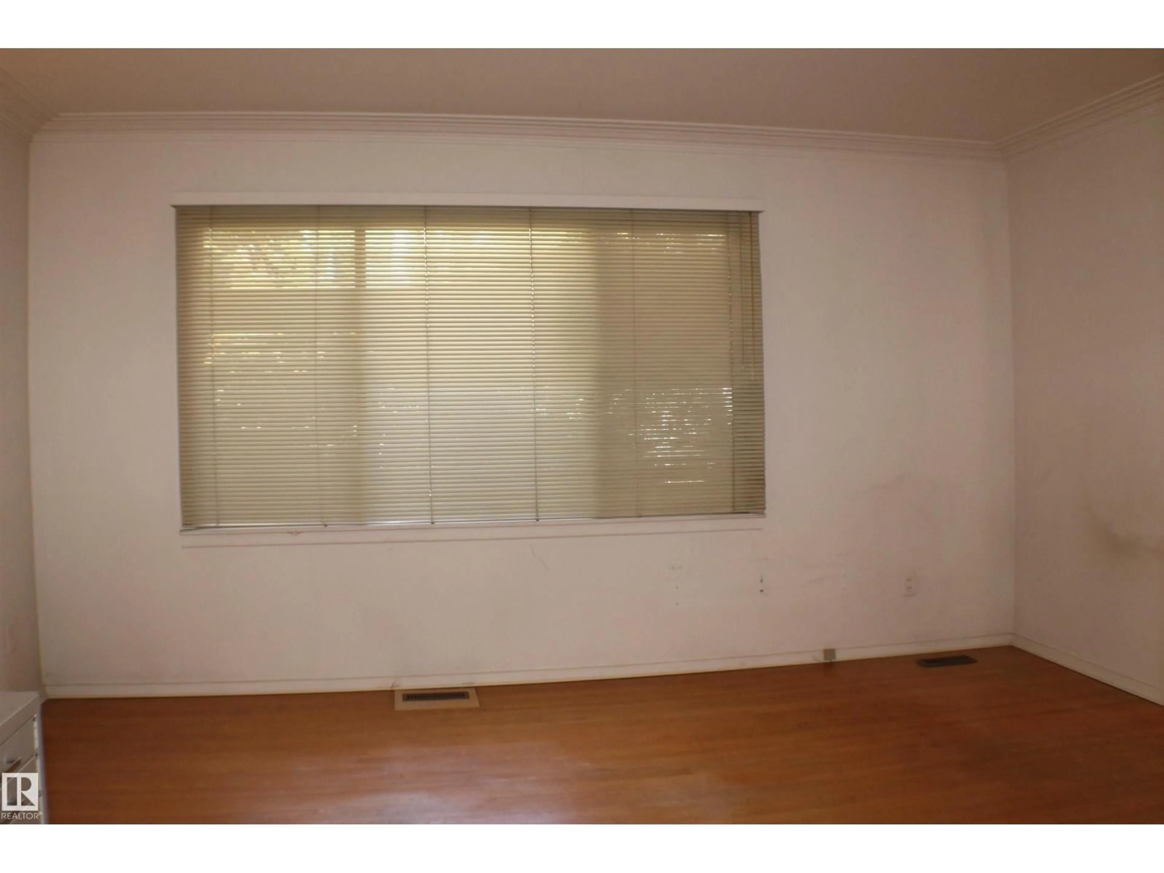 A pic of a room for NW - 13011 109 AV, Edmonton Alberta T5M2G1