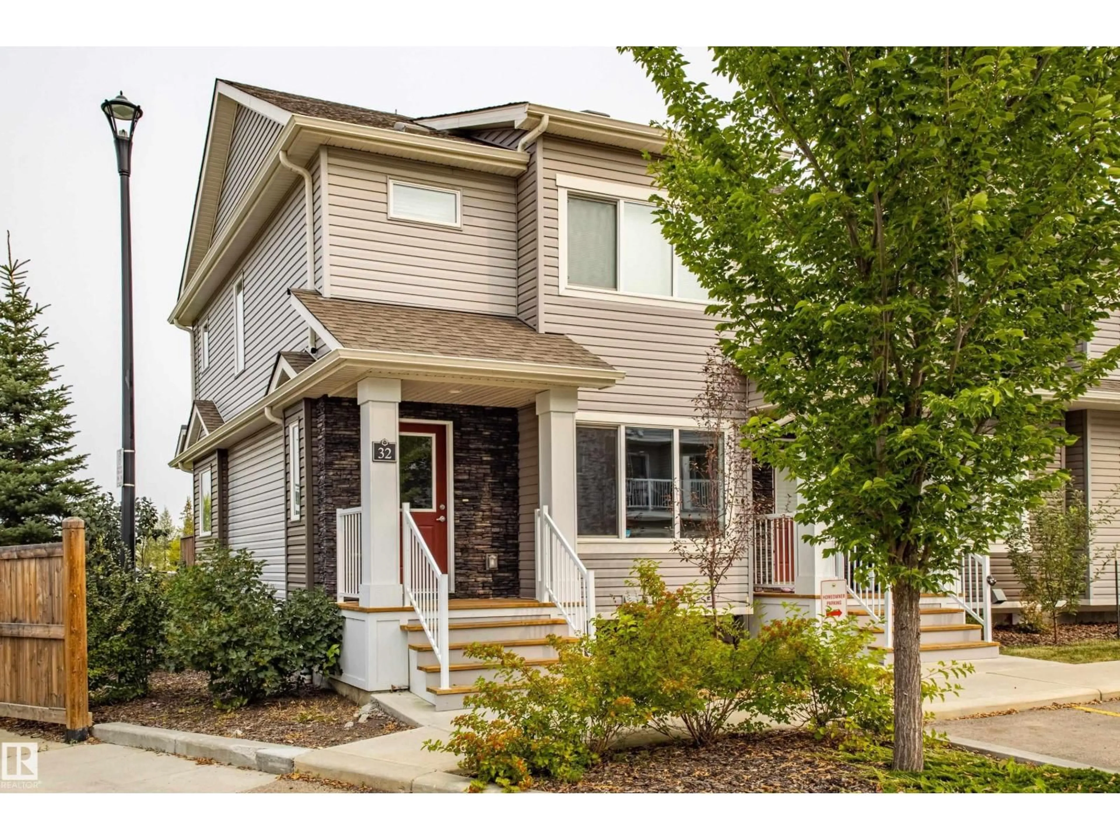 Home with vinyl exterior material, street for #32 - 2121 HADDOW DR, Edmonton Alberta T6R0W6