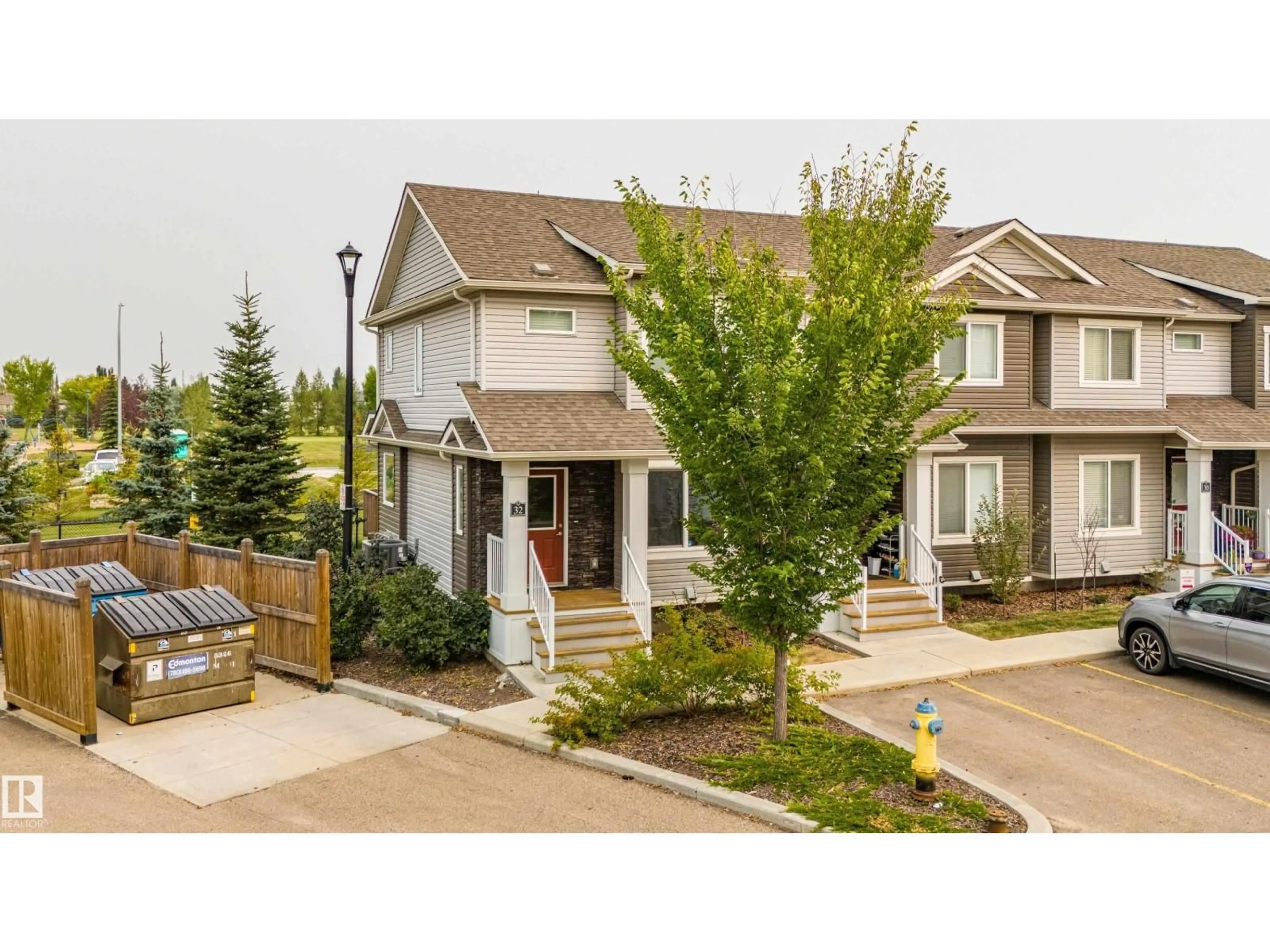 Home with vinyl exterior material, street for #32 - 2121 HADDOW DR, Edmonton Alberta T6R0W6