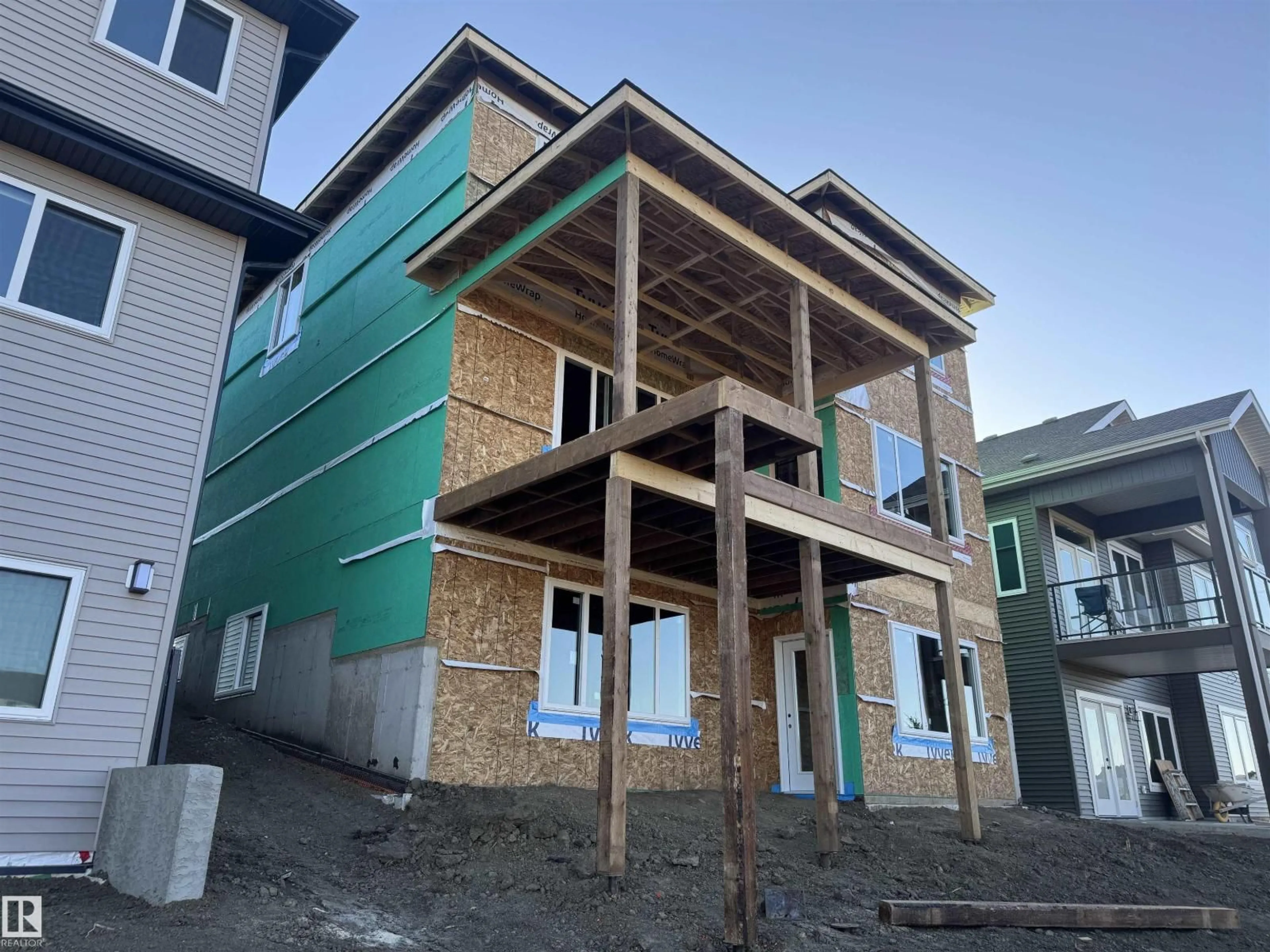 Home with vinyl exterior material, building for 28 HARLEY WY, Spruce Grove Alberta T7X0X4