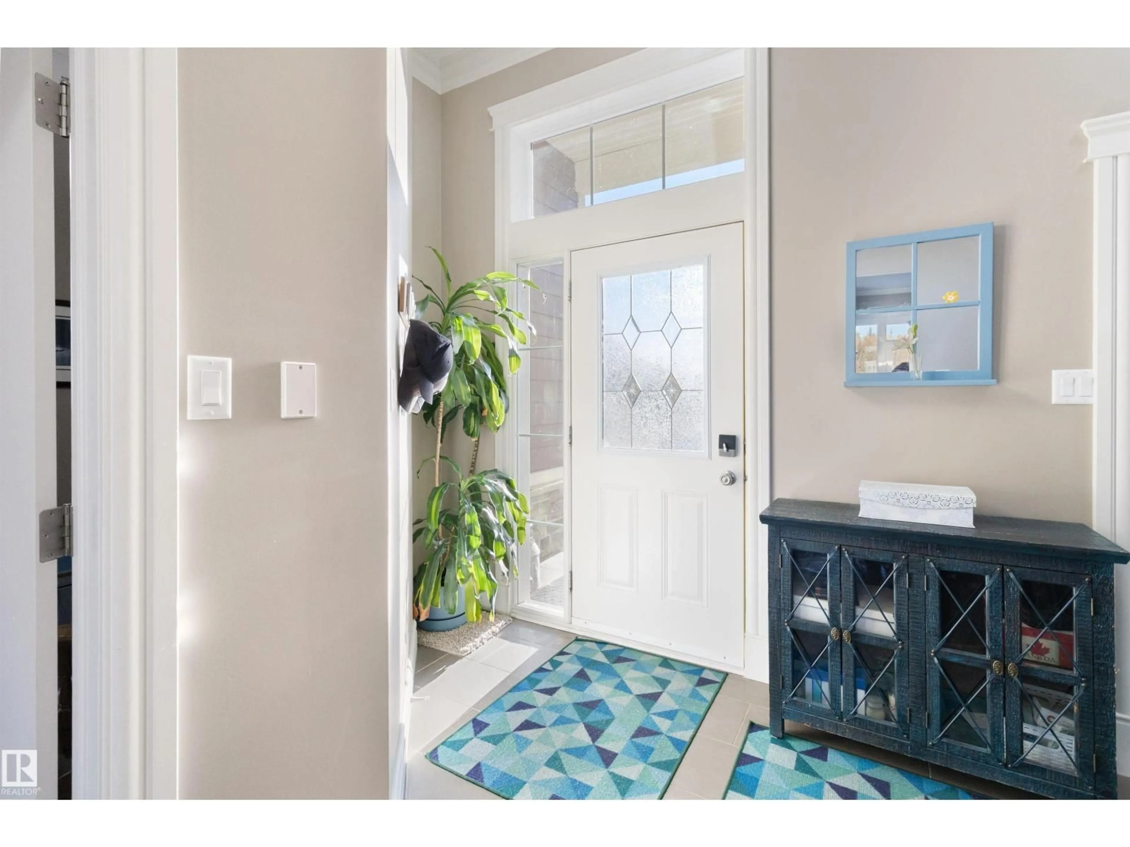 Indoor entryway for 51101 - 334 RGE ROAD 222, Rural Strathcona County Alberta T8C1G9