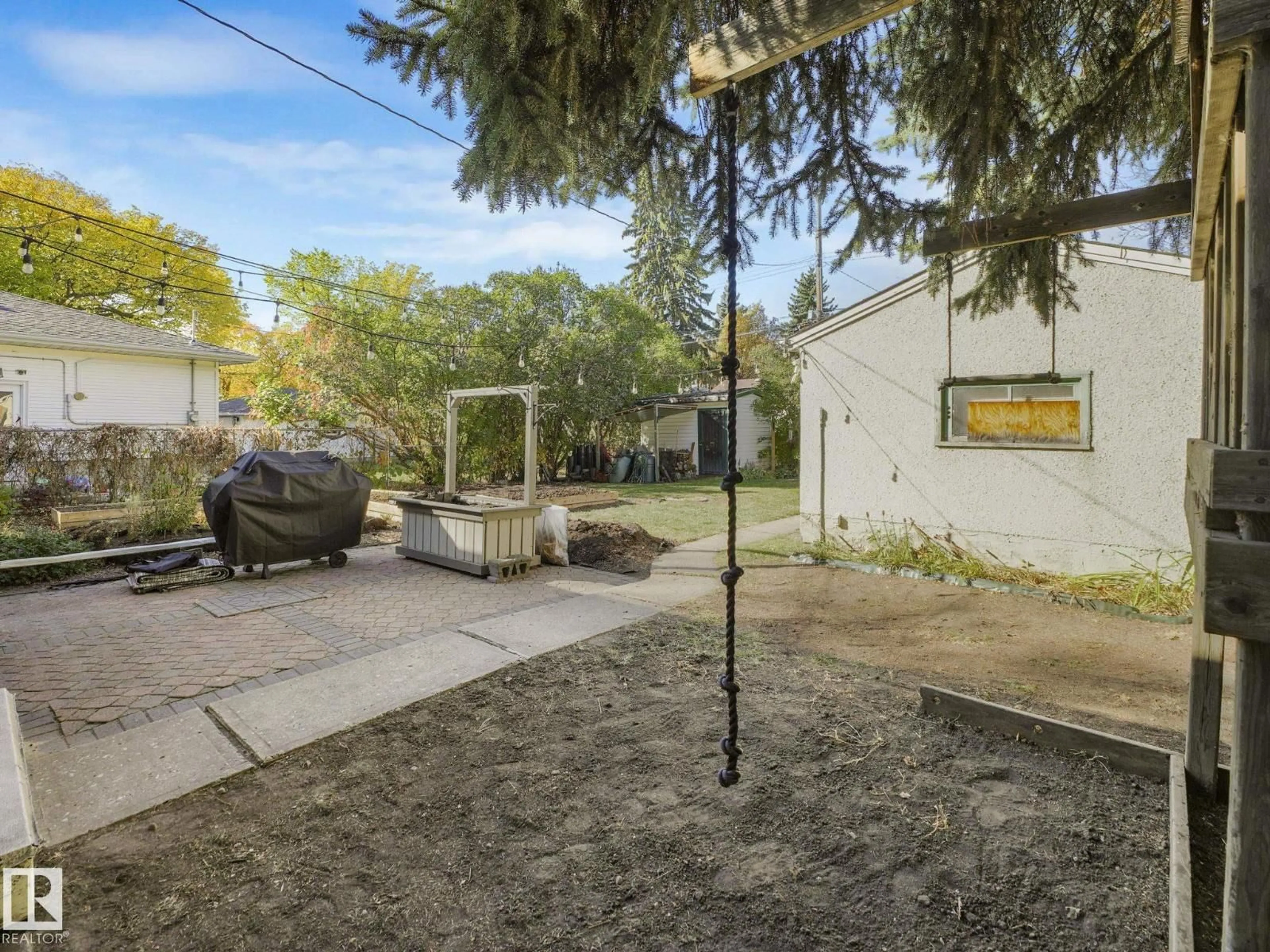 Patio, street for 9534 81 ST, Edmonton Alberta T6C2W5