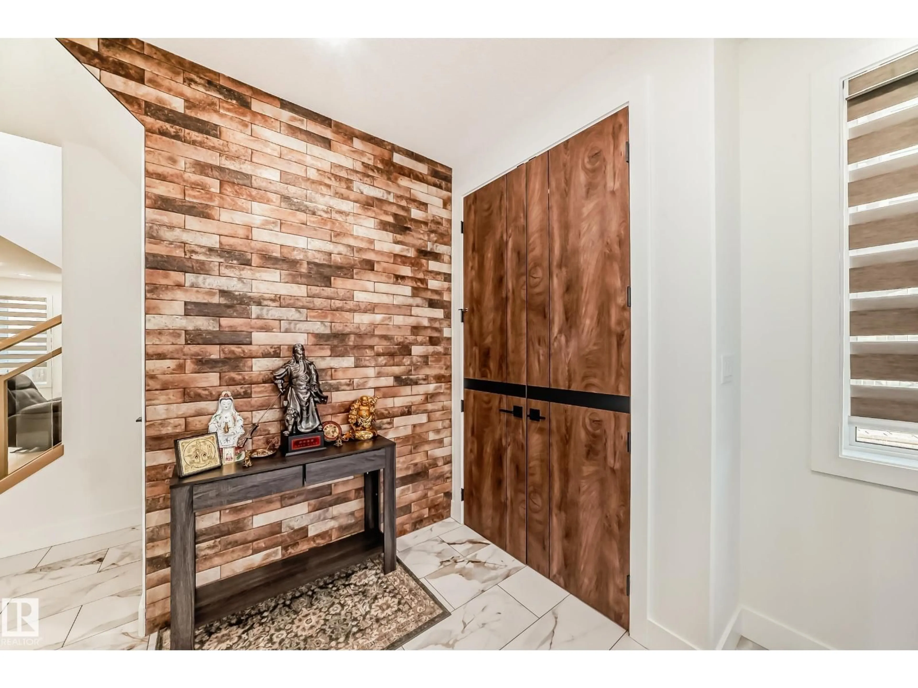 Indoor entryway for 42 ELWYCK GATE, Spruce Grove Alberta T7X0Z2
