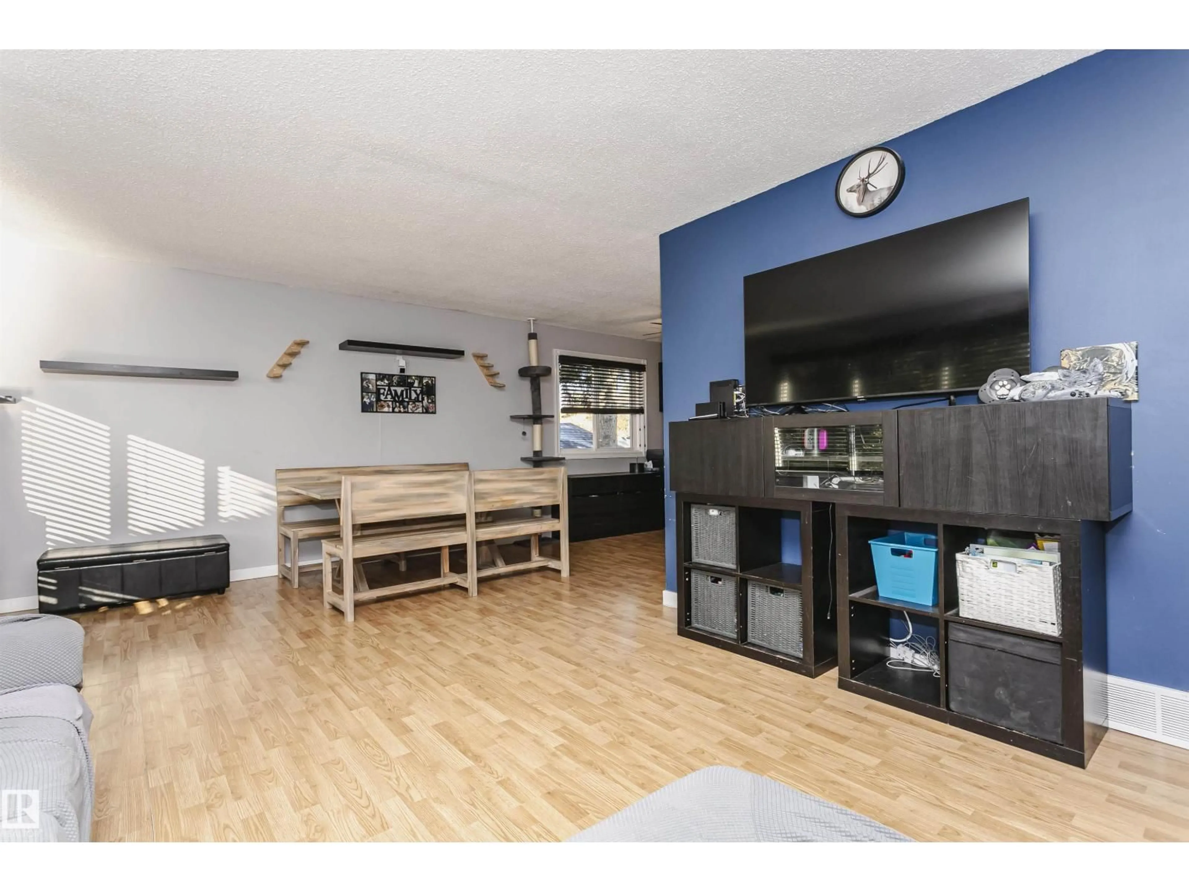 A pic of a room for 14 WAPITI DR, Devon Alberta T9G1R2