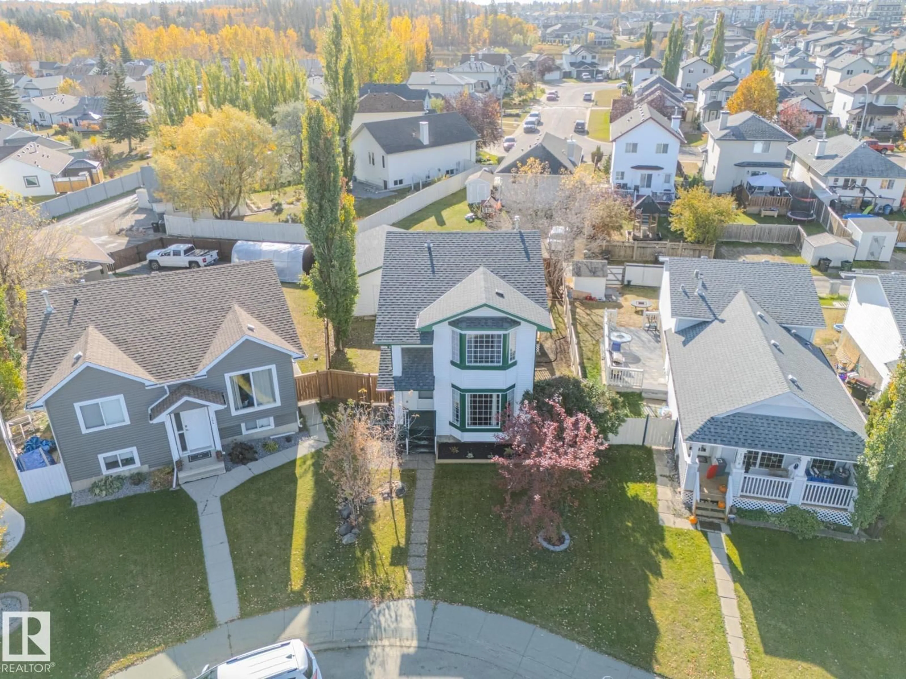 A pic from outside/outdoor area/front of a property/back of a property/a pic from drone, unknown for 106 HEATHERGLEN CR, Spruce Grove Alberta T7X3X5