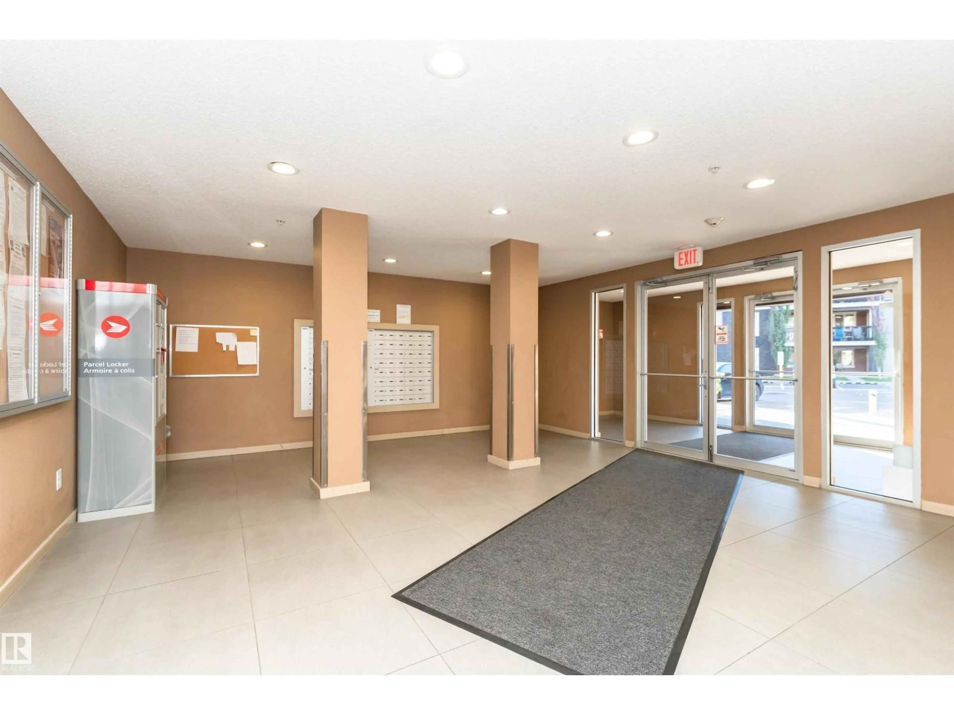 Indoor foyer for 321 - 1070 MCCONACHIE BV, Edmonton Alberta T5Y0X1