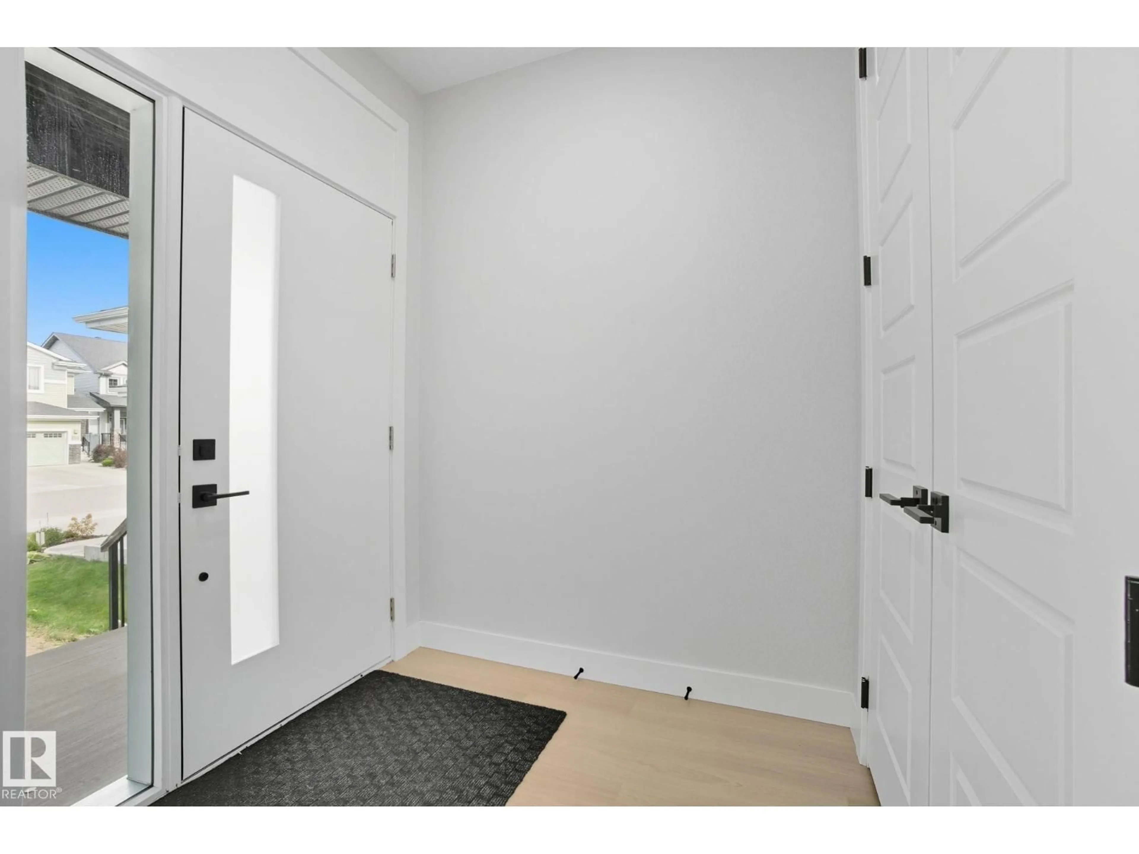 Indoor entryway for 8105 GOURLAY PL, Edmonton Alberta T7T5E9