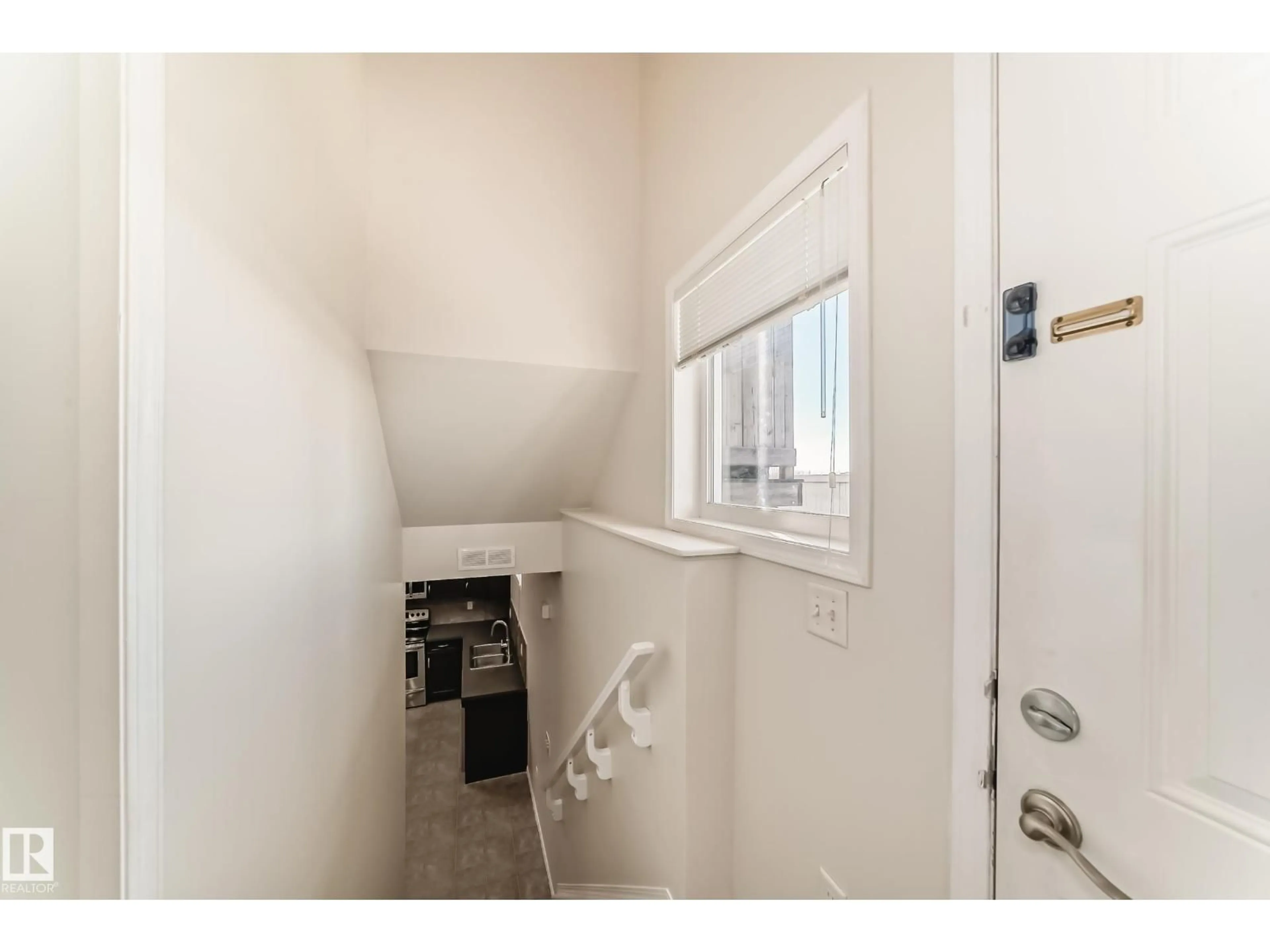 Indoor entryway for 142 - 138 SELKIRK PL, Leduc Alberta T9E0M9