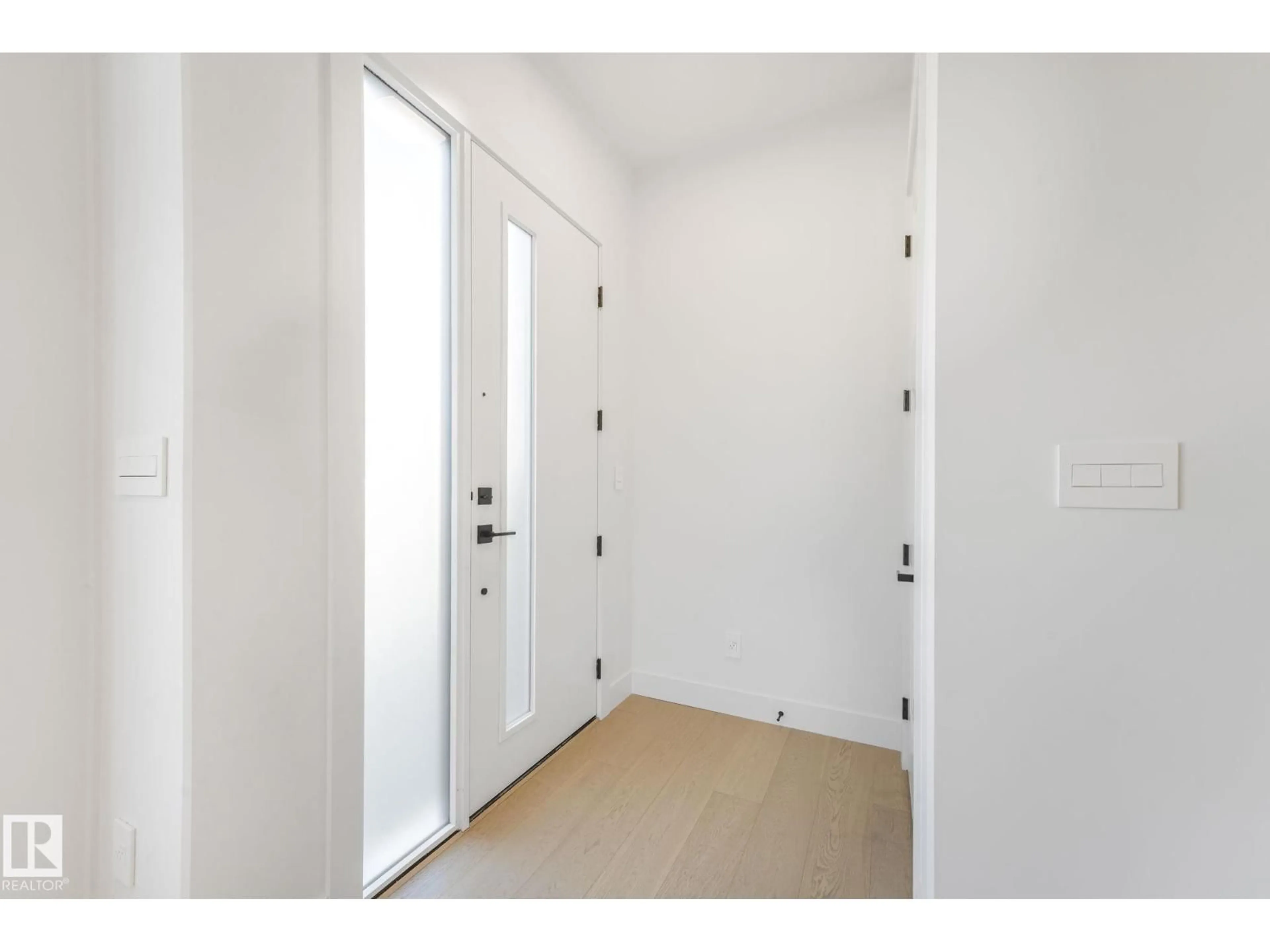Indoor entryway for NW - 9605 142 ST, Edmonton Alberta T5N2M8