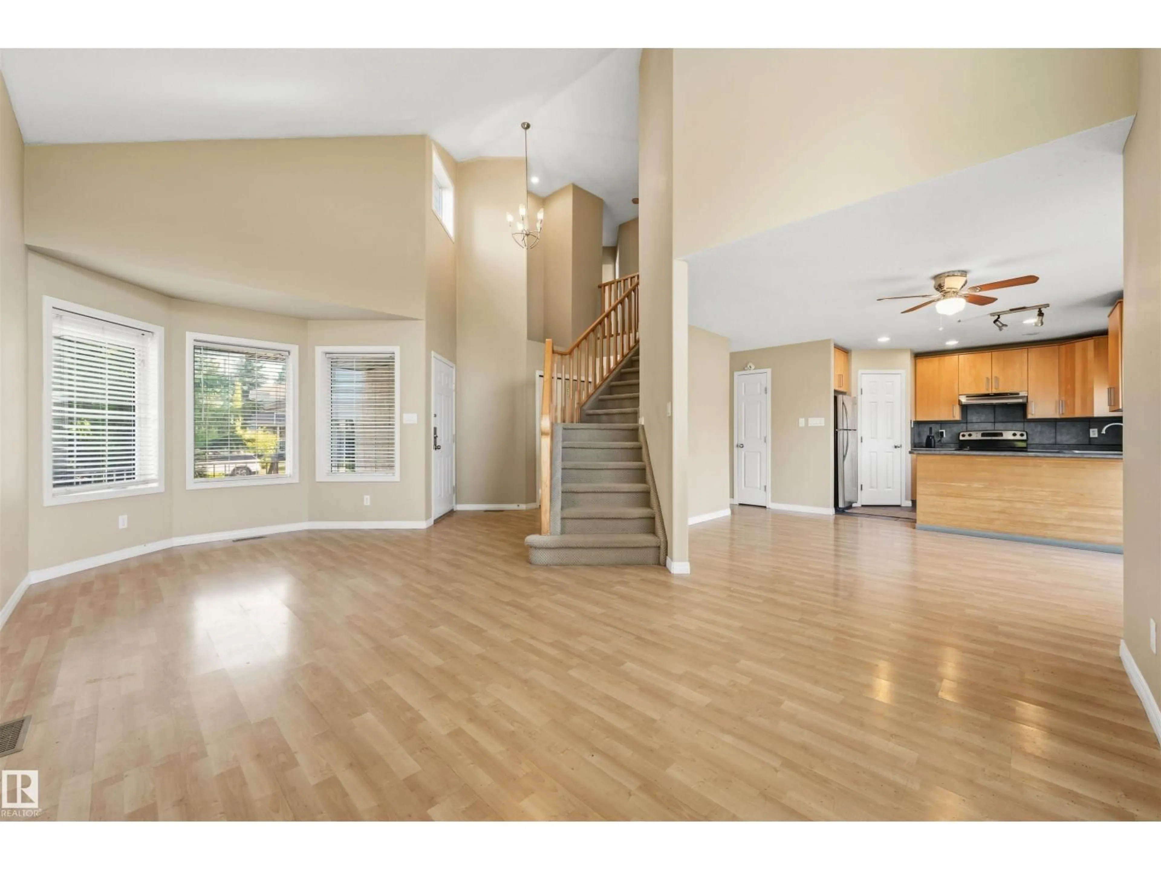 Unknown for 1324 FALCONER RD, Edmonton Alberta T6R2V5