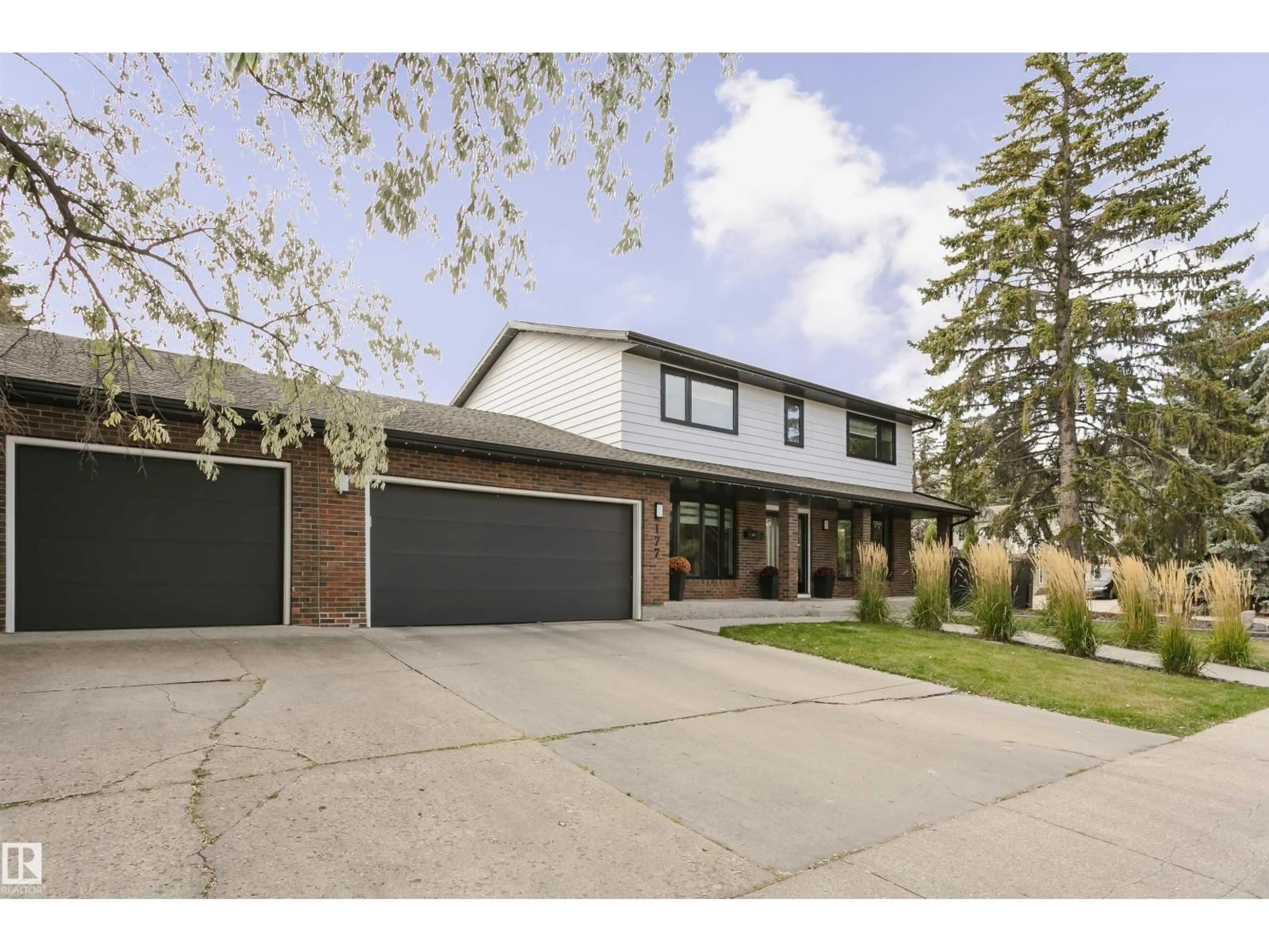 Home with brick exterior material, street for 177 WOLF WILLOW CR, Edmonton Alberta T5T1T3