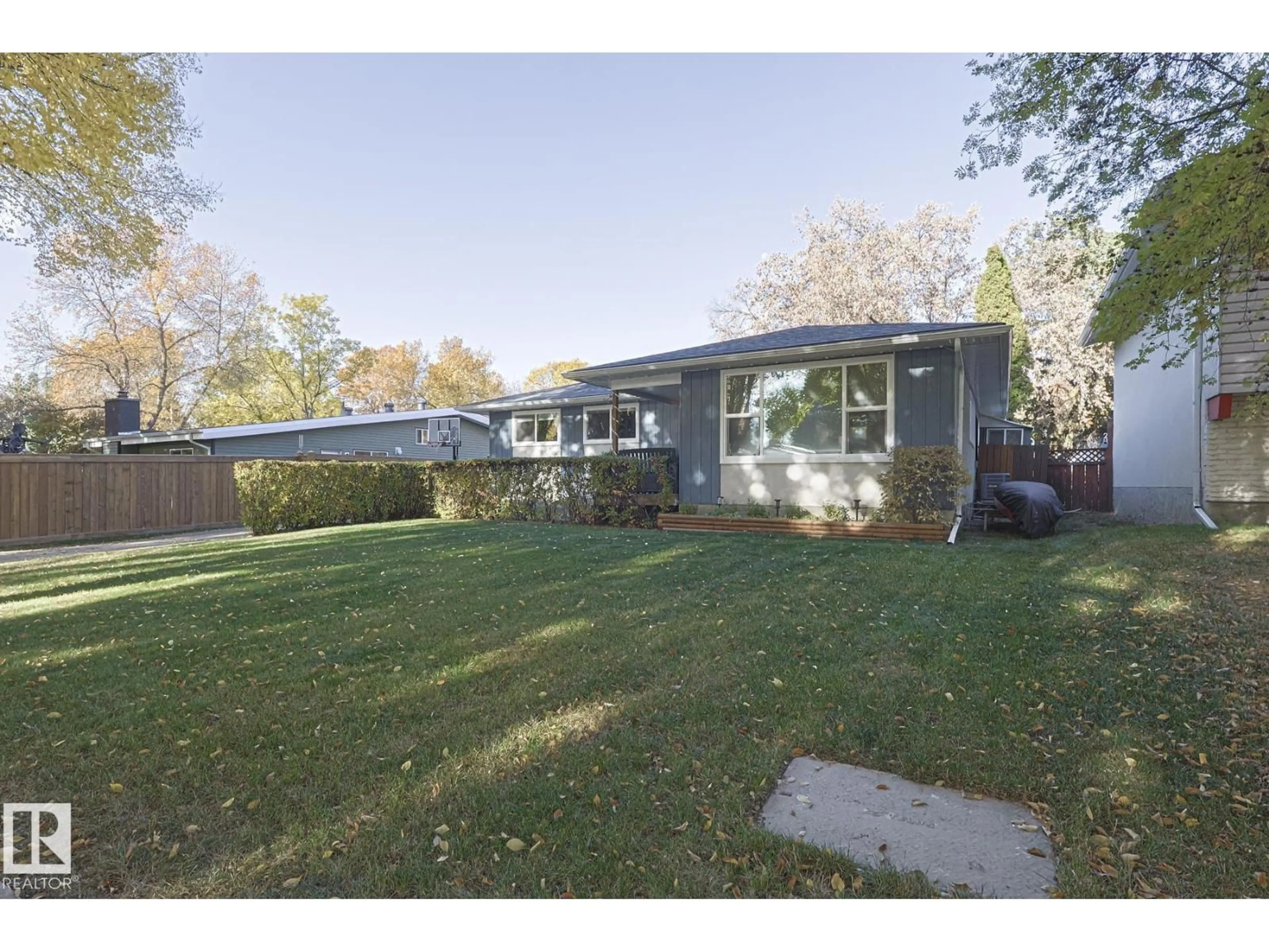 Unknown for 106 FOREST DR, St. Albert Alberta T8N1Z3
