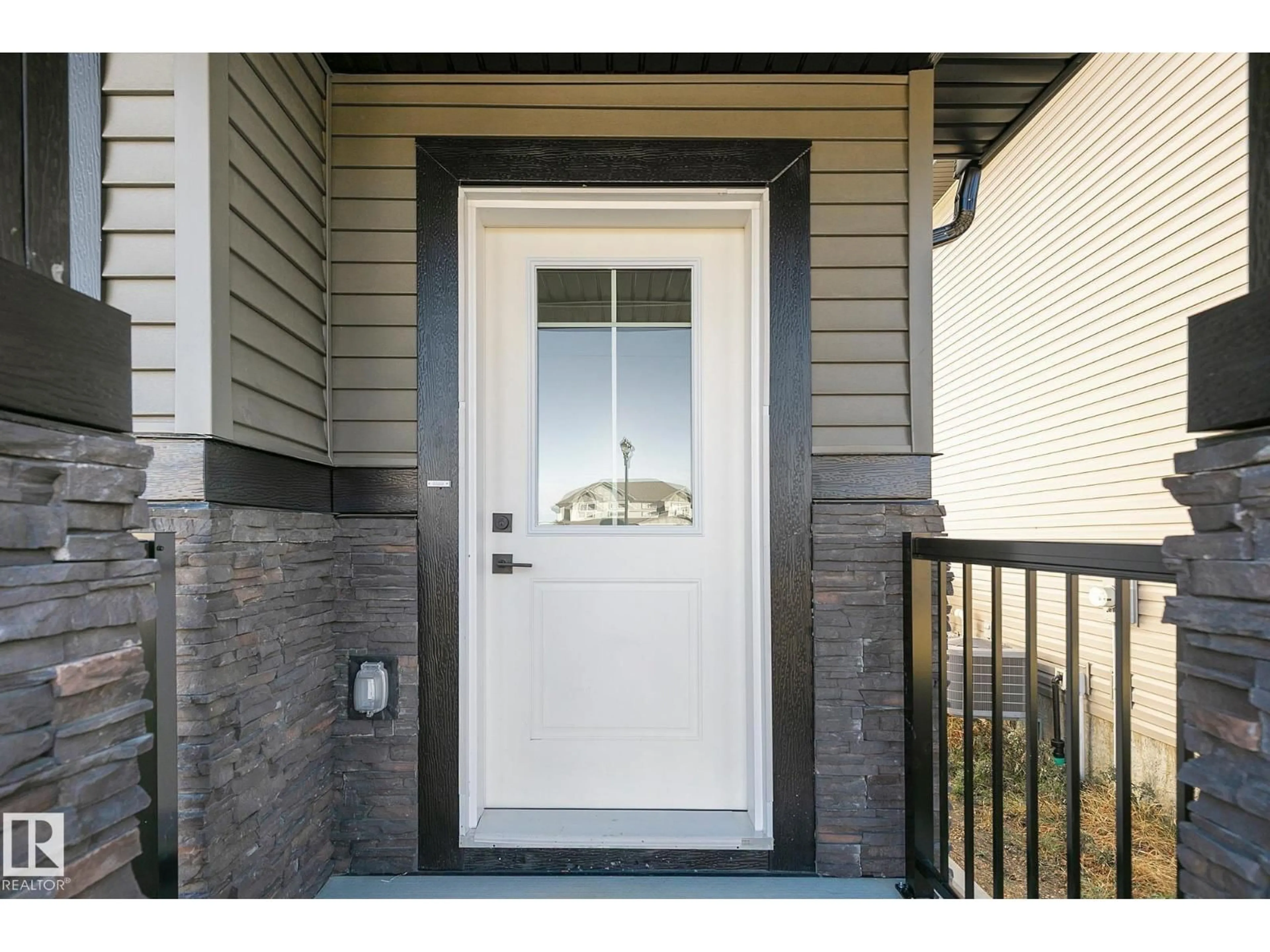 Unknown for 10617 99 ST, Morinville Alberta T8R2P1