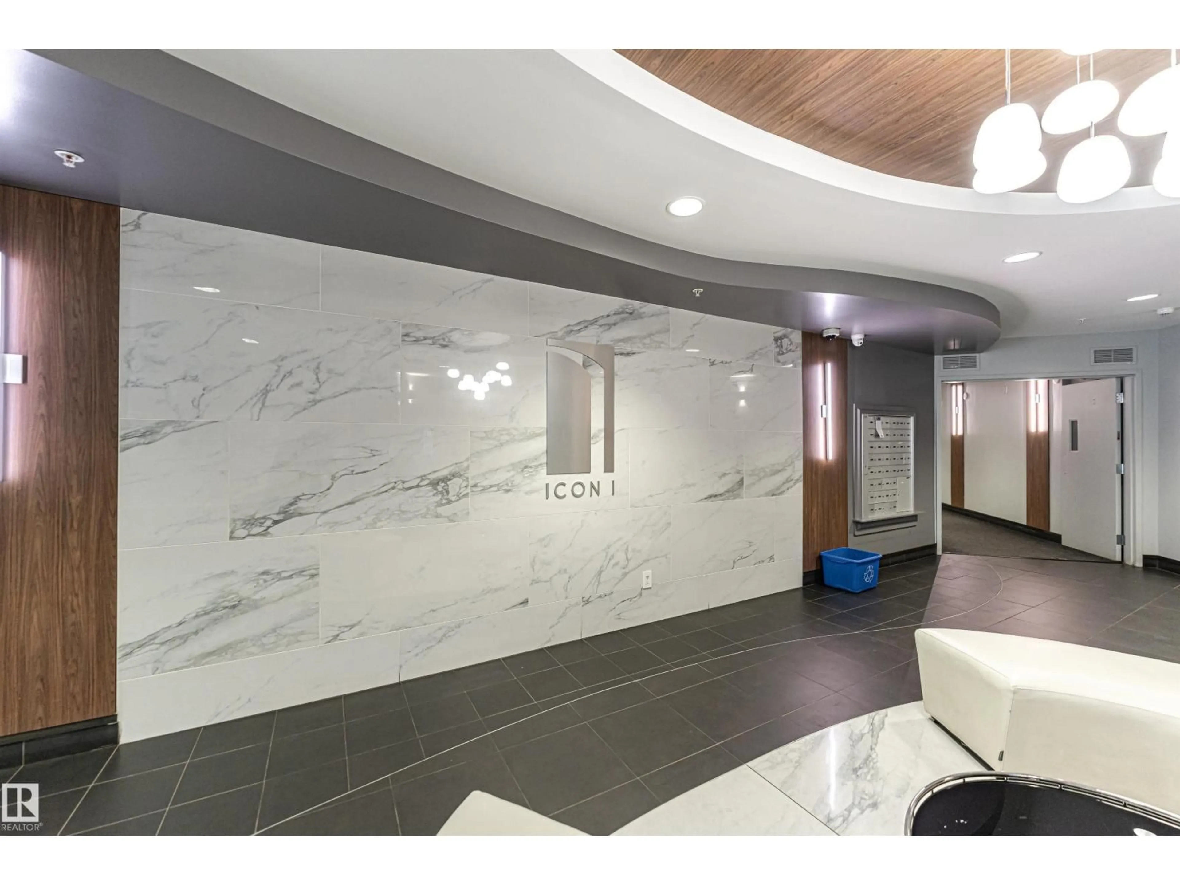 Lobby for 1804 - 10136 104 ST NW, Edmonton Alberta T5J0B5