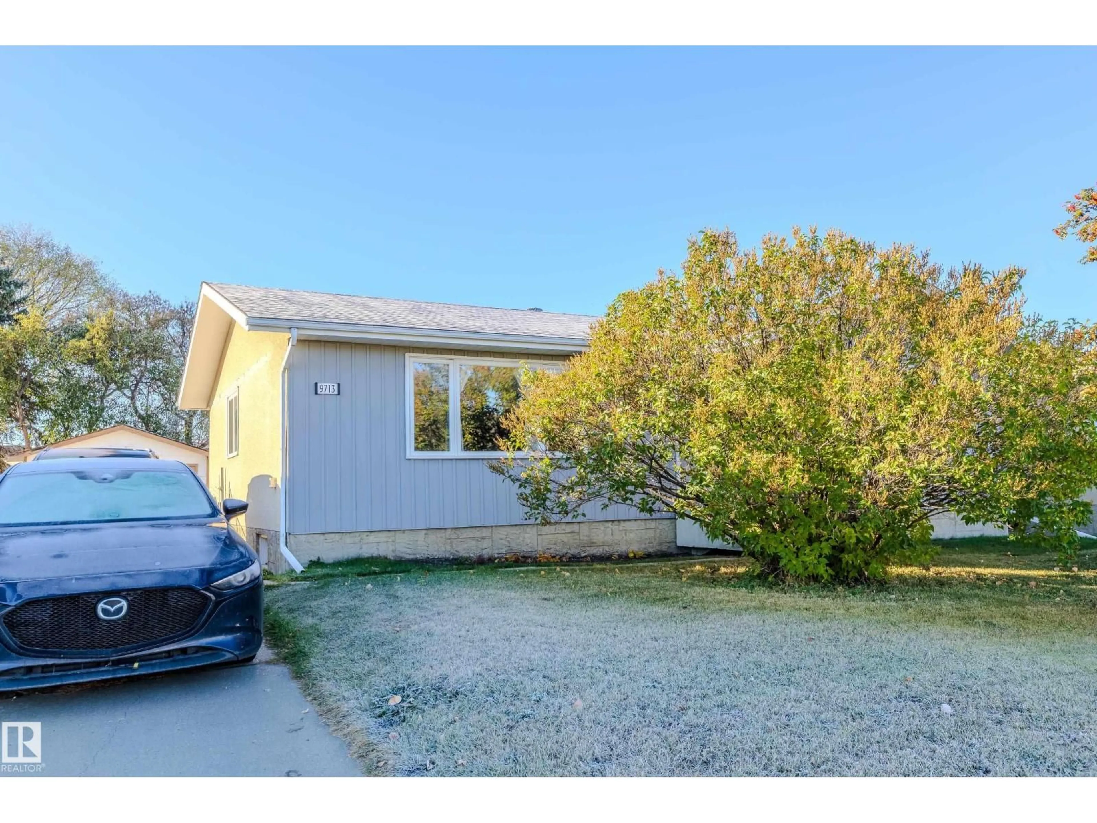 Unknown for 9713 100 AV, Morinville Alberta T8R1G6
