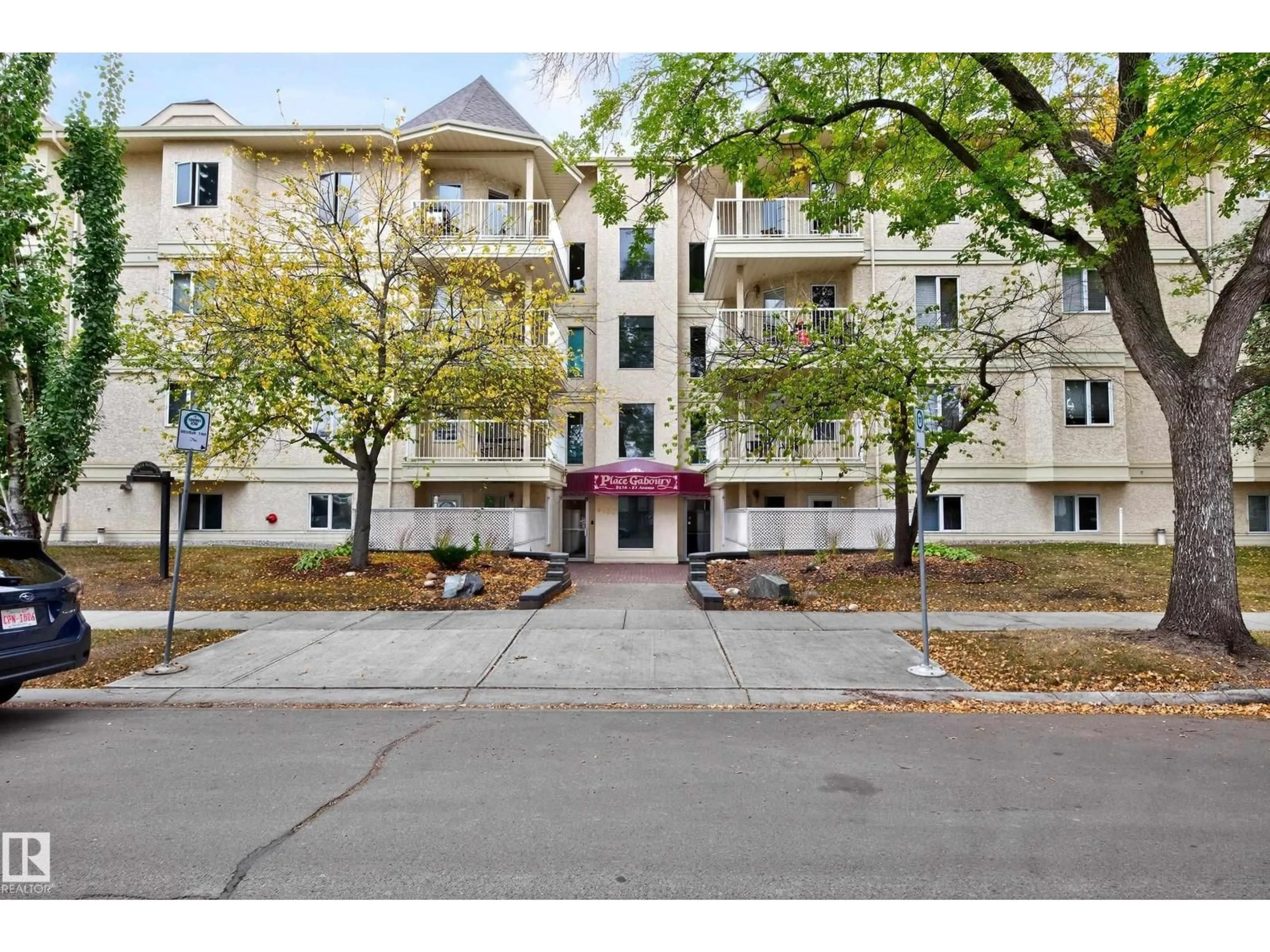 Unknown for 309 - 9138 83 AV, Edmonton Alberta T6C1B7