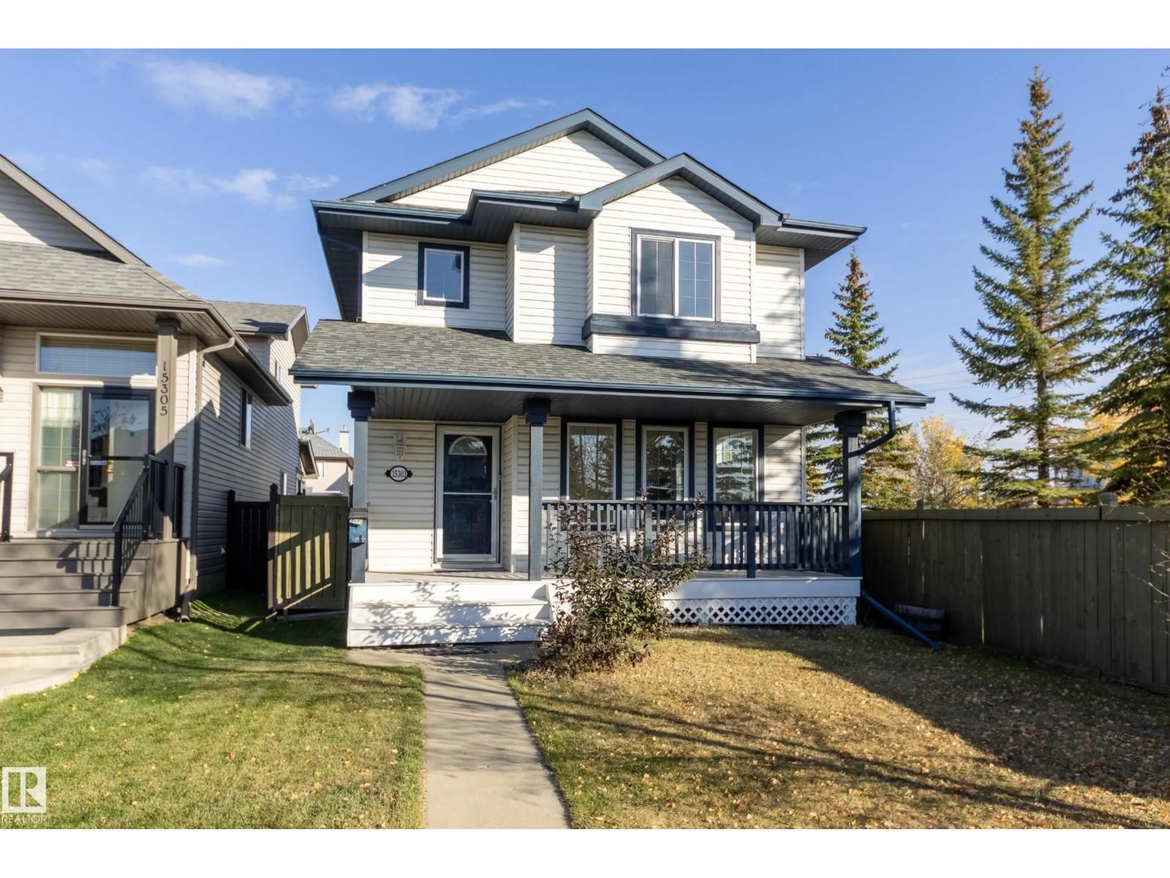 Home with vinyl exterior material, street for NW - 15303 138 ST, Edmonton Alberta T6V1N6