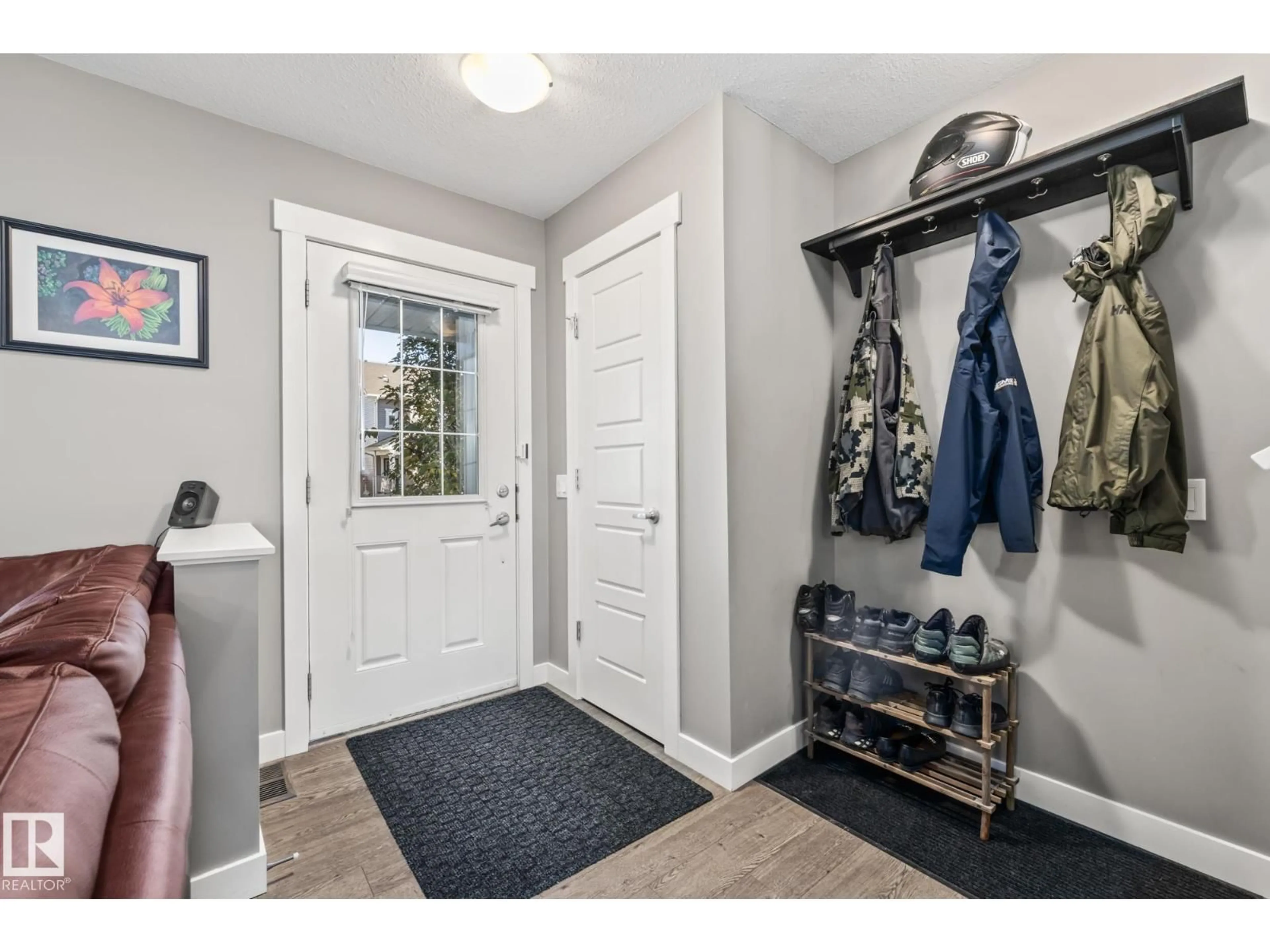 Indoor entryway for 7358 EDGEMONT WY, Edmonton Alberta T6M0P8