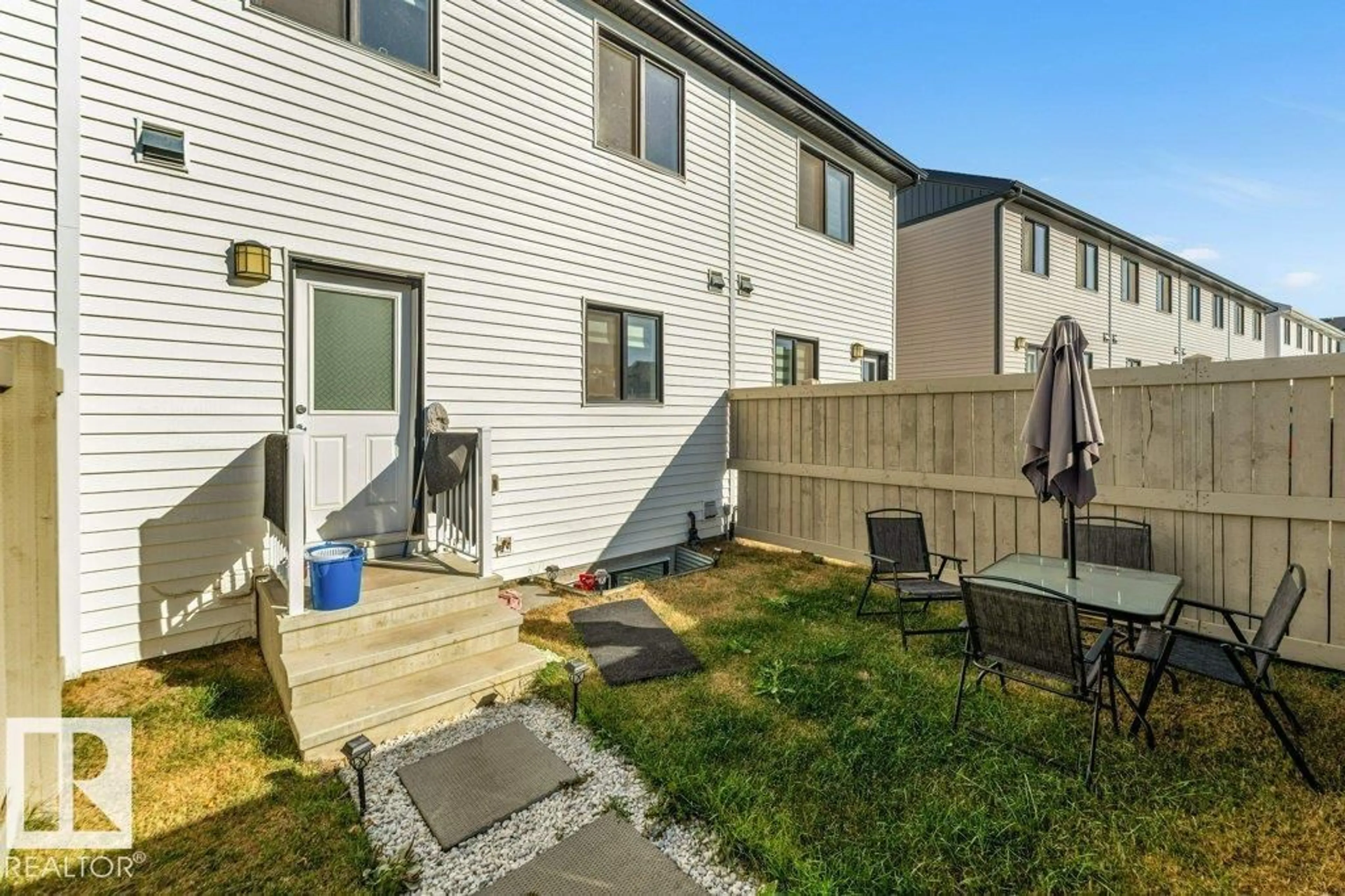 Patio, unknown for 1183 ASTER BV, Edmonton Alberta T6T2N8