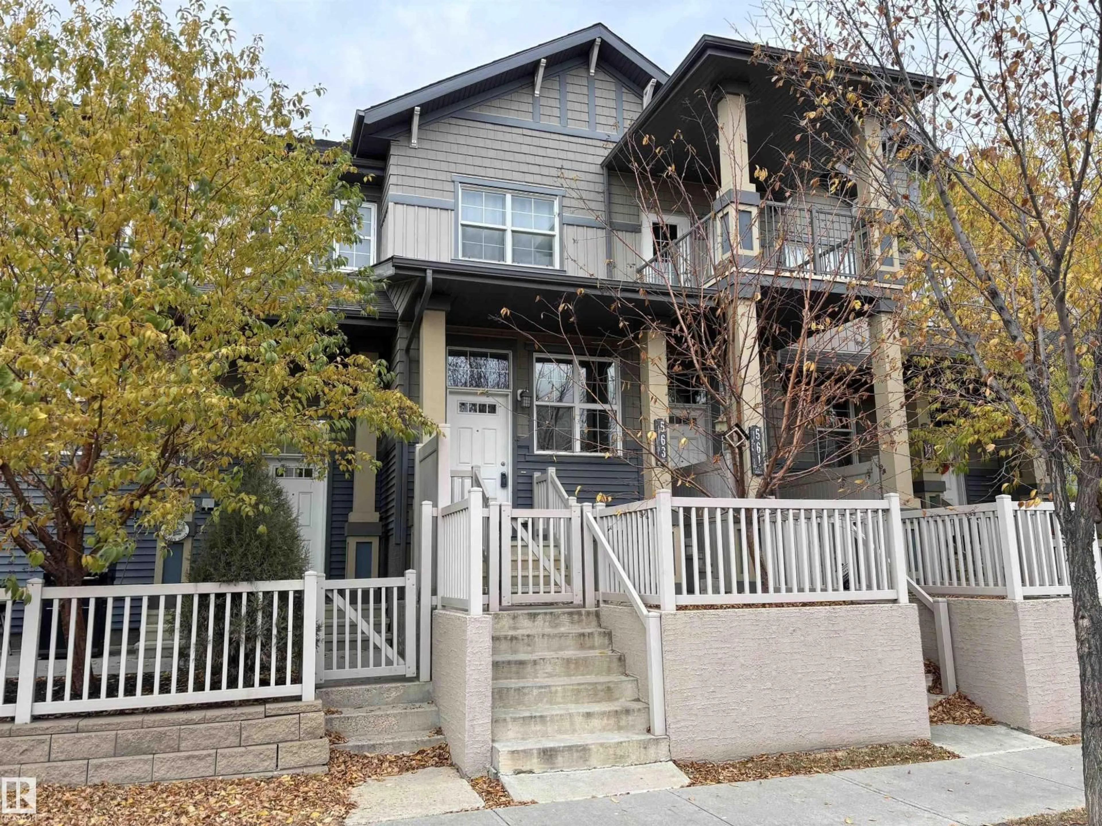 Home with vinyl exterior material, street for 563 ORCHARD BV, Edmonton Alberta T6X1V2