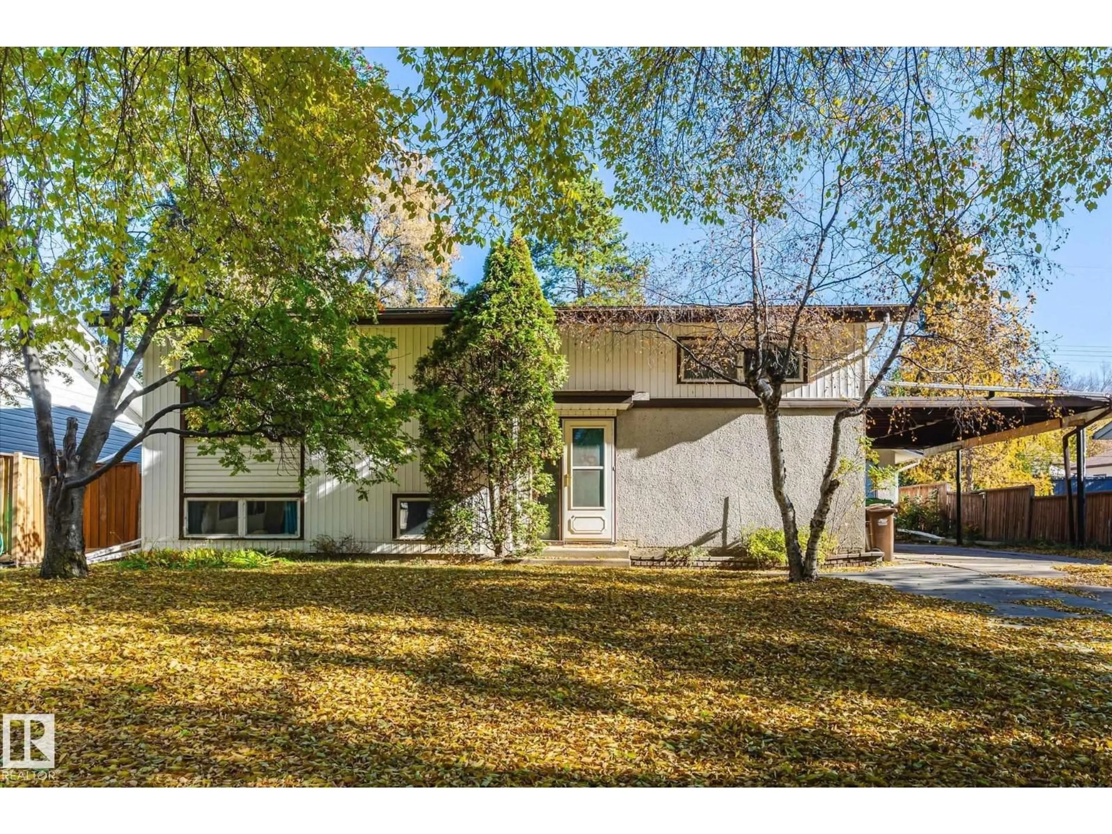 A pic from outside/outdoor area/front of a property/back of a property/a pic from drone, street for 87 GROSVENOR BV, St. Albert Alberta T8N0X9