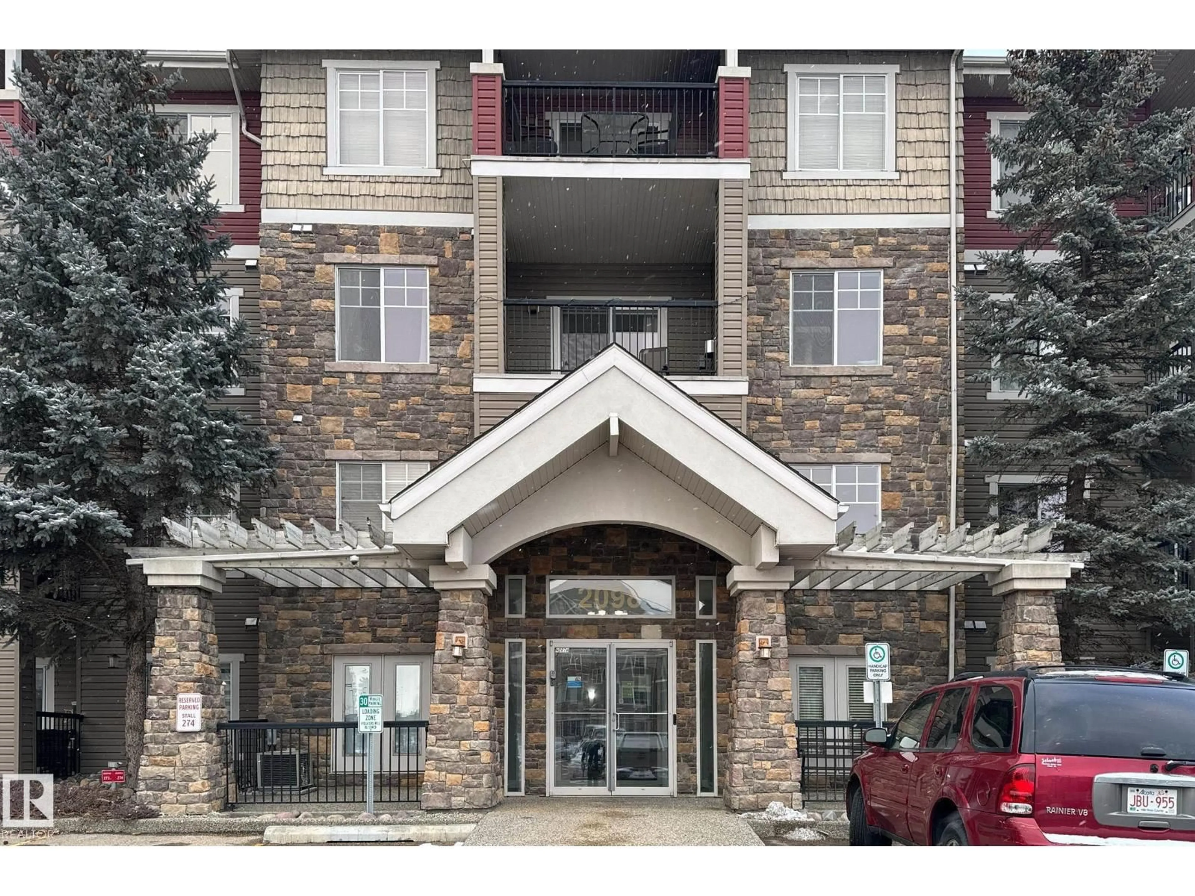 Indoor foyer for 2098 - 115 BLACKMUD CREEK DR, Edmonton Alberta T6W1T7