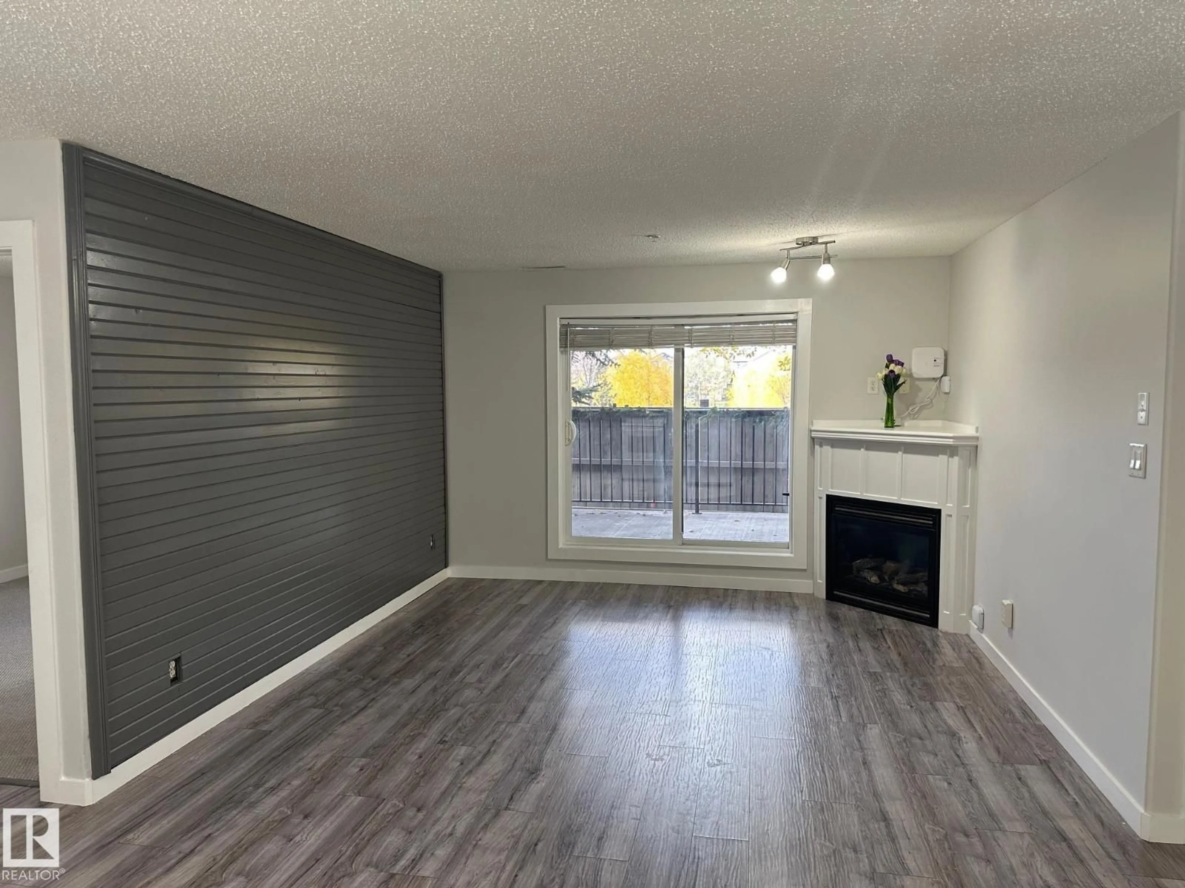 A pic of a room for 2098 - 115 BLACKMUD CREEK DR, Edmonton Alberta T6W1T7
