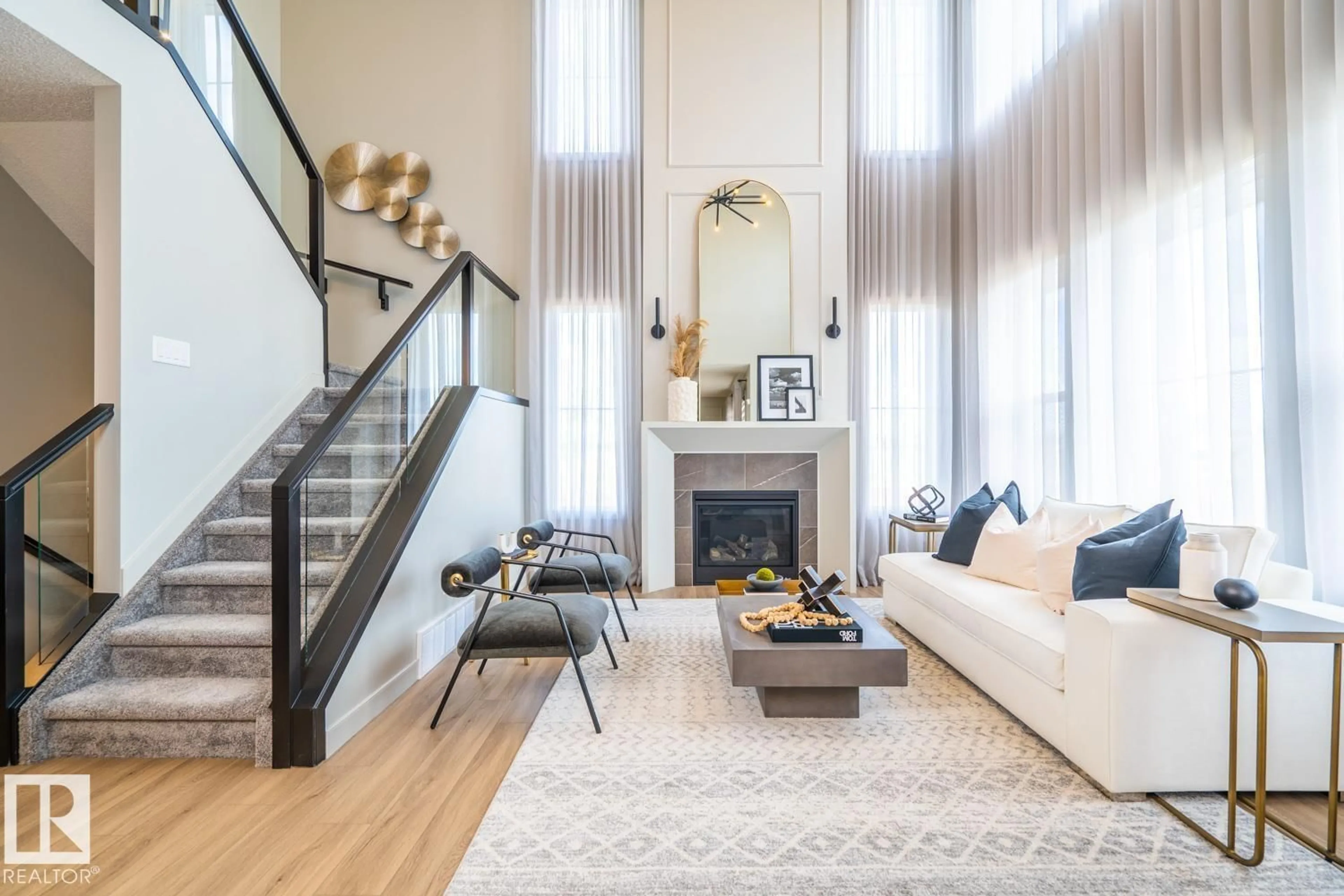 Living room with furniture, unknown for 142 SUNLAND WY, Sherwood Park Alberta T8H2X7