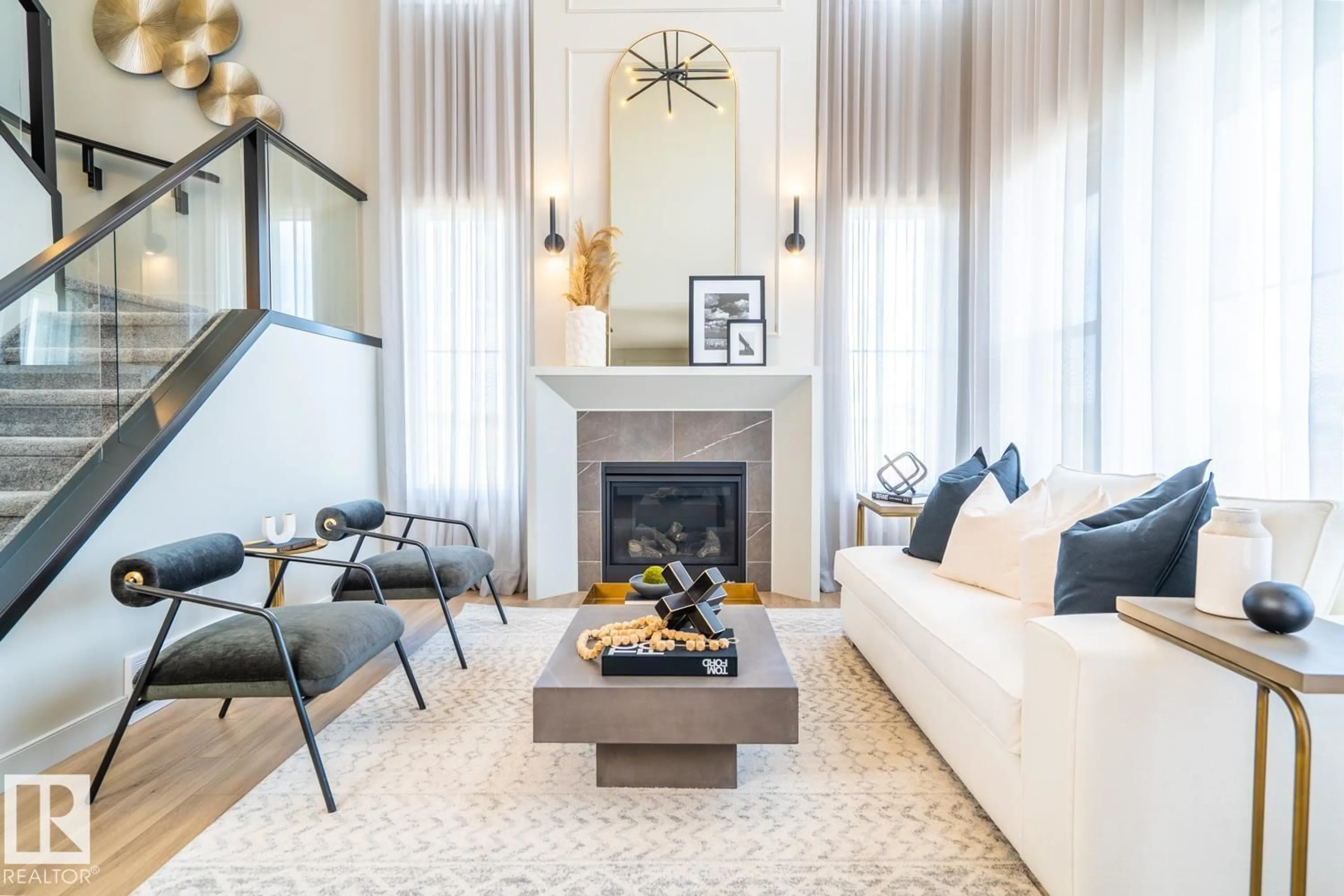 Living room with furniture, unknown for 142 SUNLAND WY, Sherwood Park Alberta T8H2X7