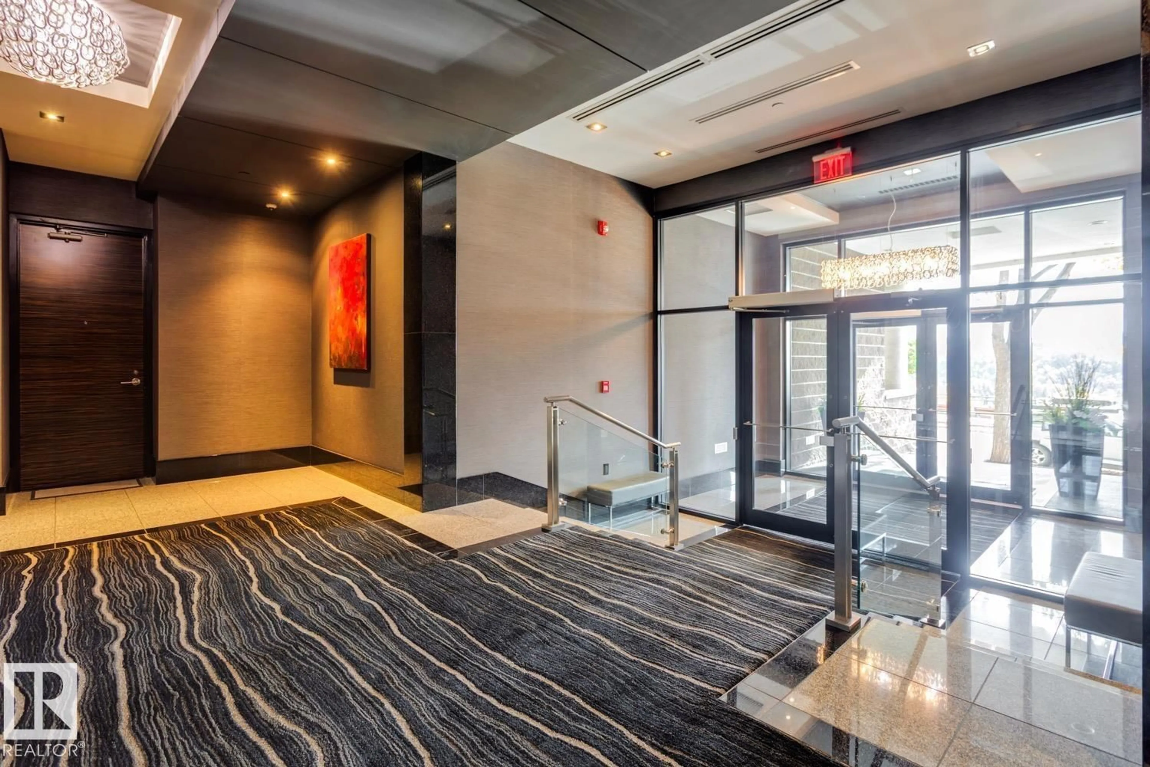 Indoor foyer for #101 - 11930 100 AV, Edmonton Alberta T5K0K5