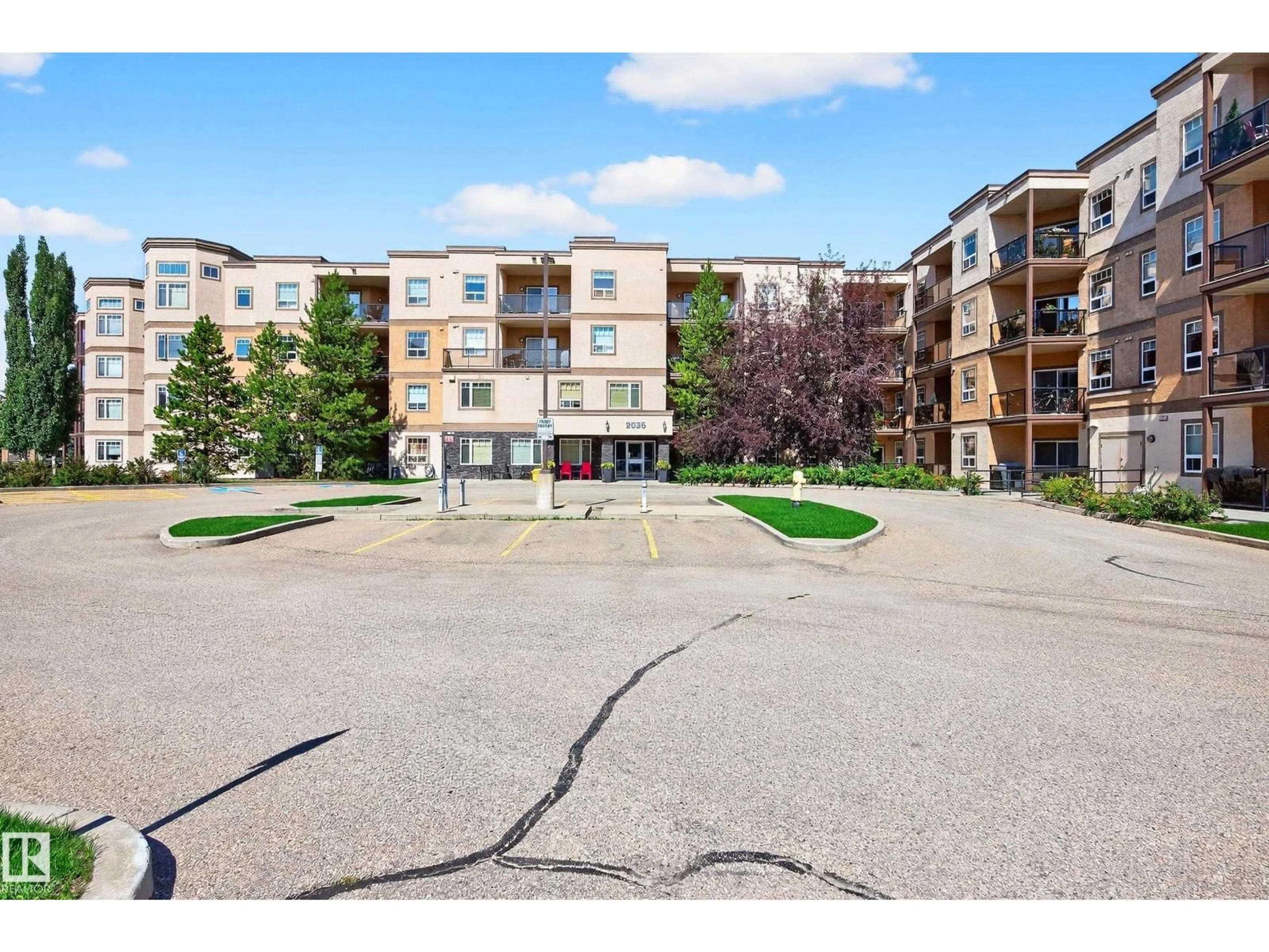 Unknown for #111 - 2035 GRANTHAM CO, Edmonton Alberta T5T3X4