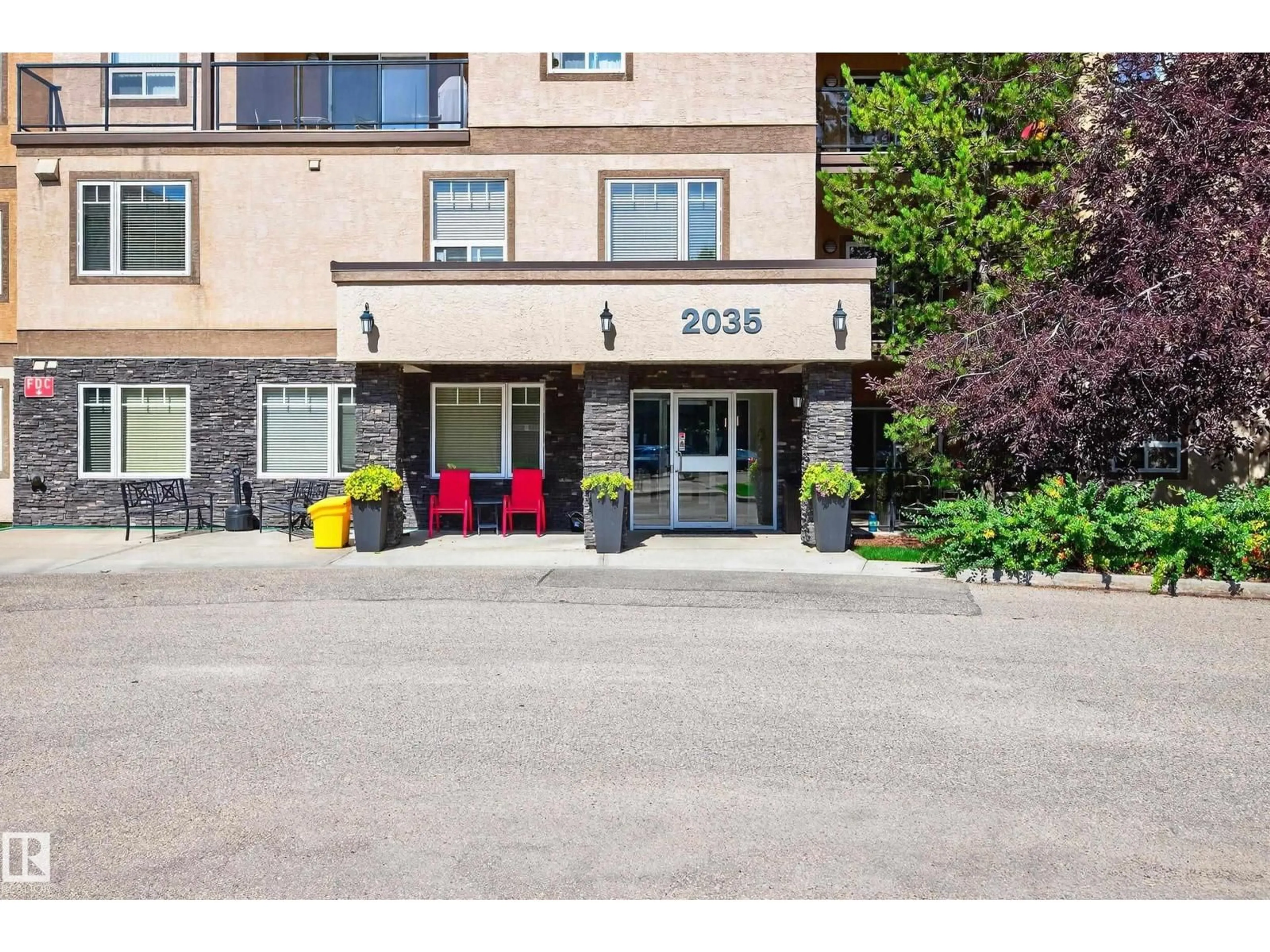 Unknown for #111 - 2035 GRANTHAM CO, Edmonton Alberta T5T3X4