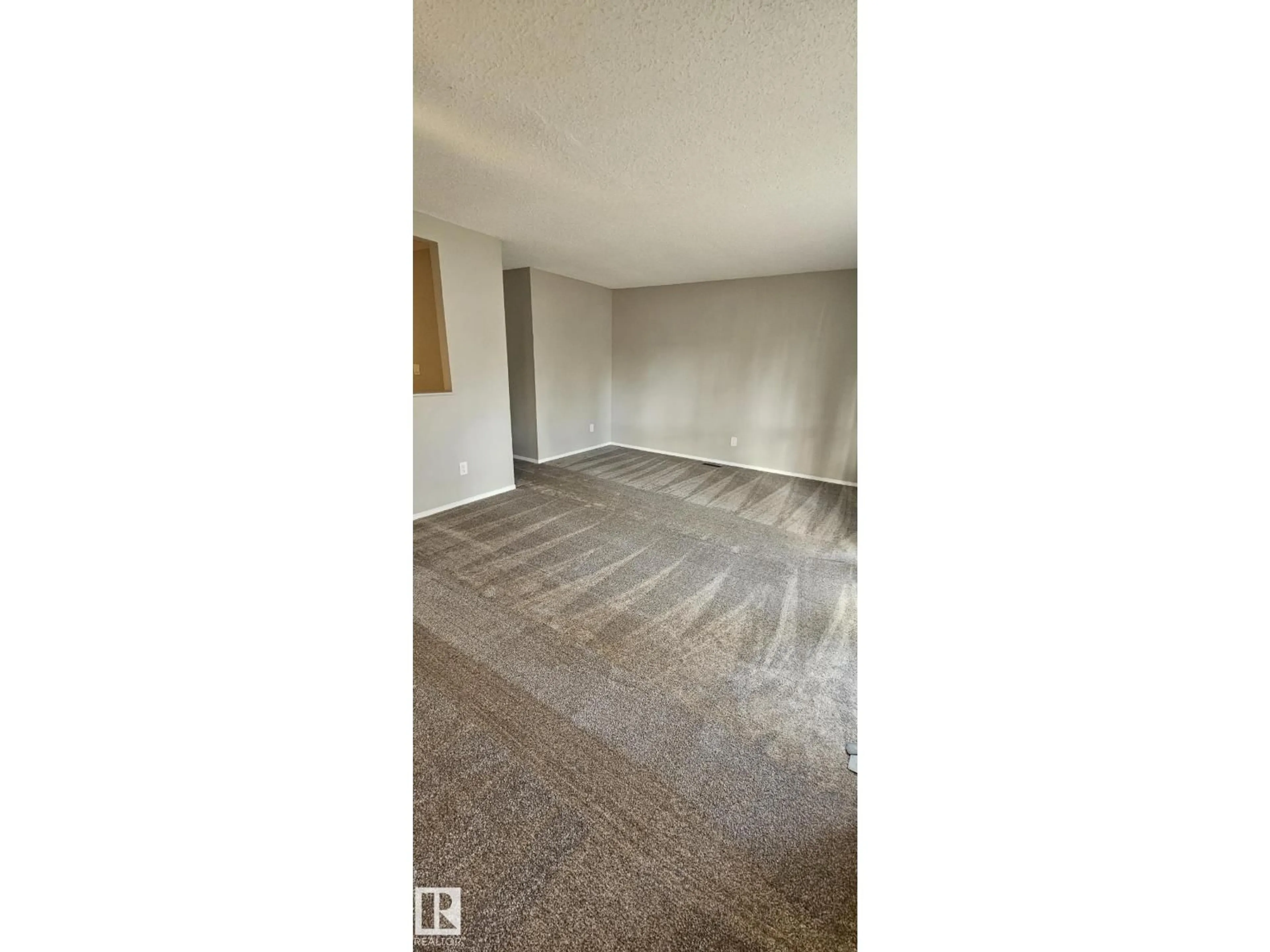 A pic of a room for 17049 100 ST, Edmonton Alberta T5X4R8
