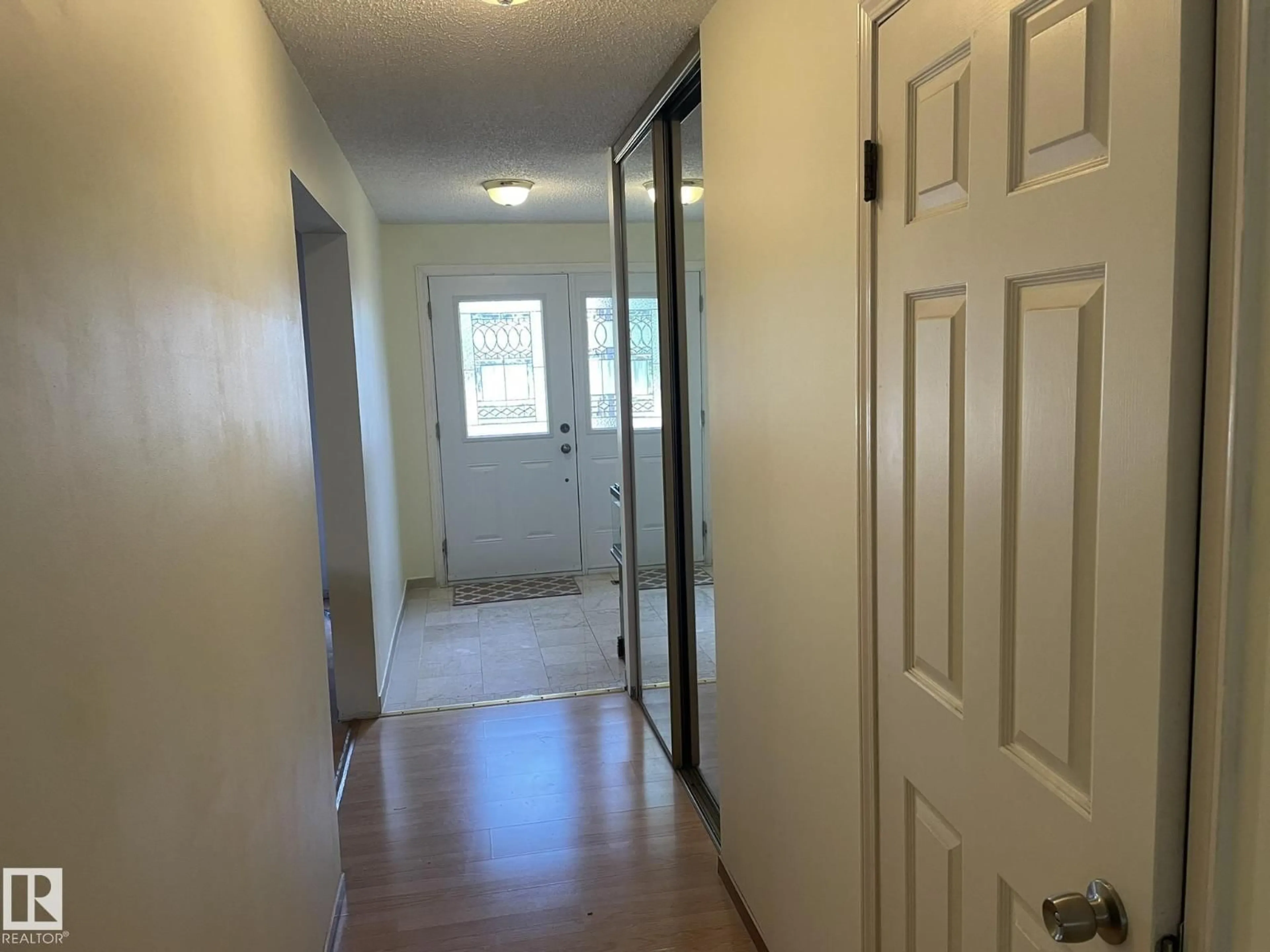 Unknown for NW - 9320 175 ST, Edmonton Alberta T5T3E2