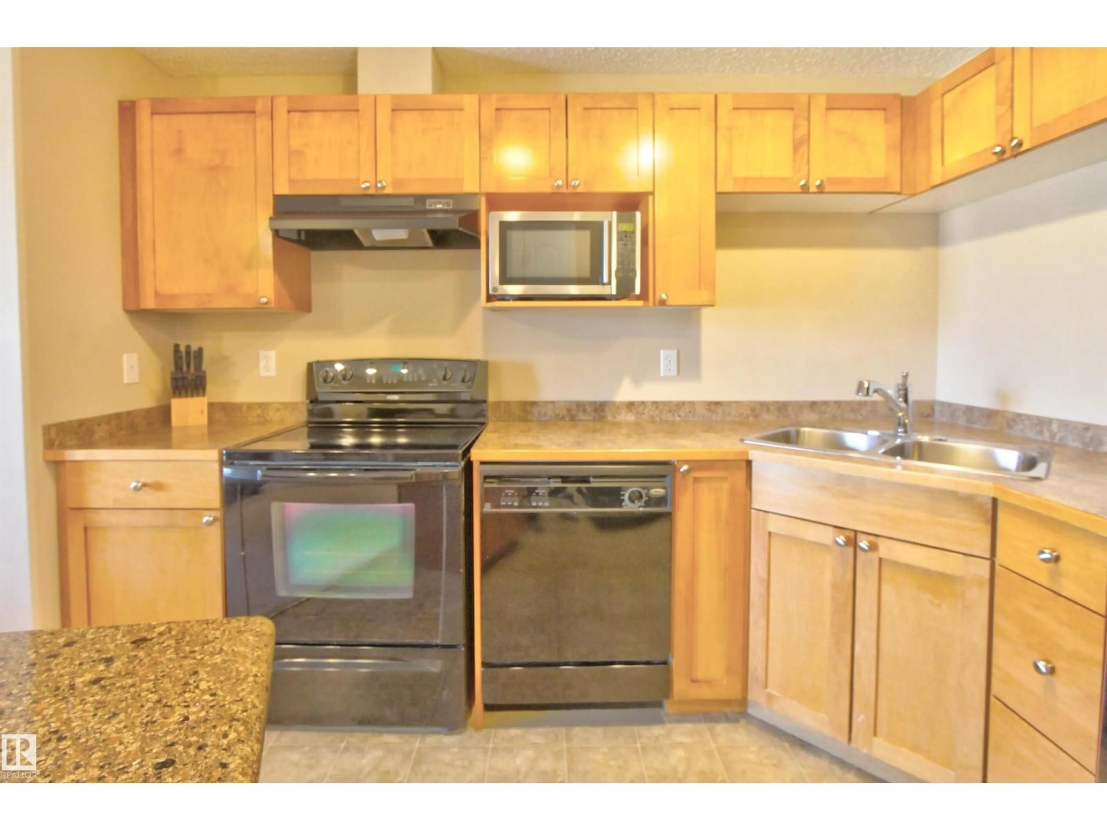 Standard kitchen, unknown for 155 - 319 EDWARDS DR, Edmonton Alberta T6X1N6