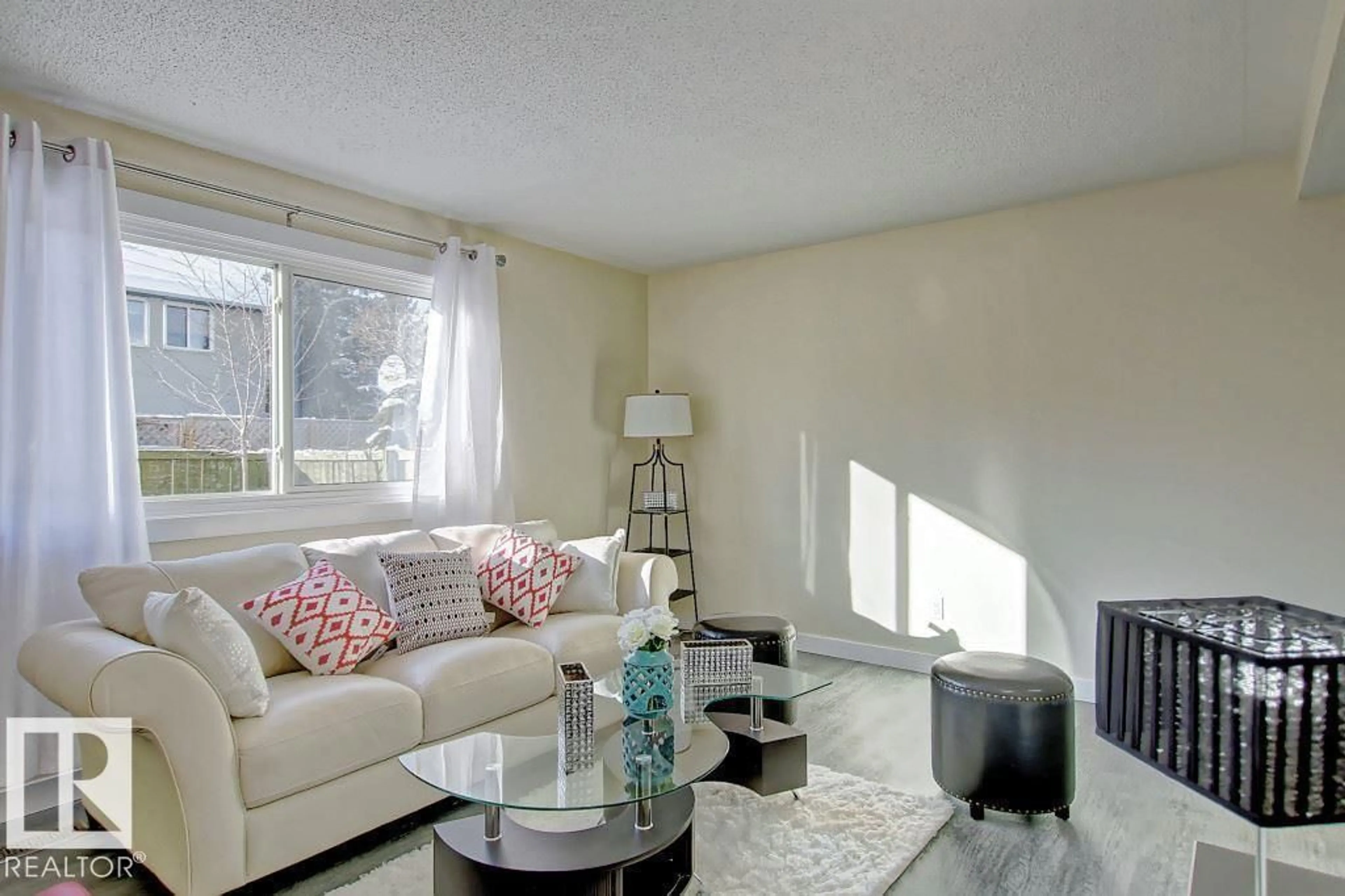 Living room with furniture, unknown for 692 ABBOTTSFIELD RD, Edmonton Alberta T5W4R4