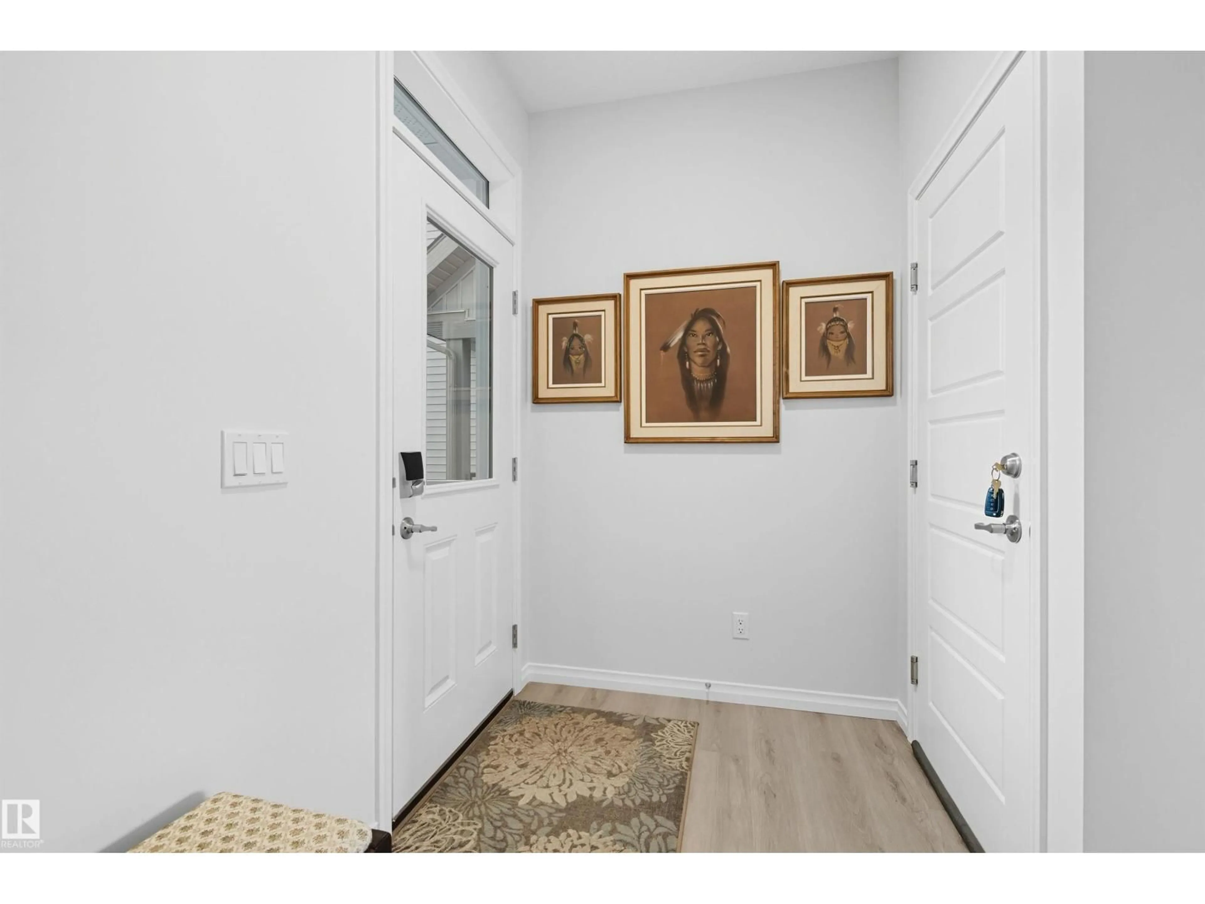 Indoor entryway for 2631 DONAGHEY CR, Edmonton Alberta T6W4T2
