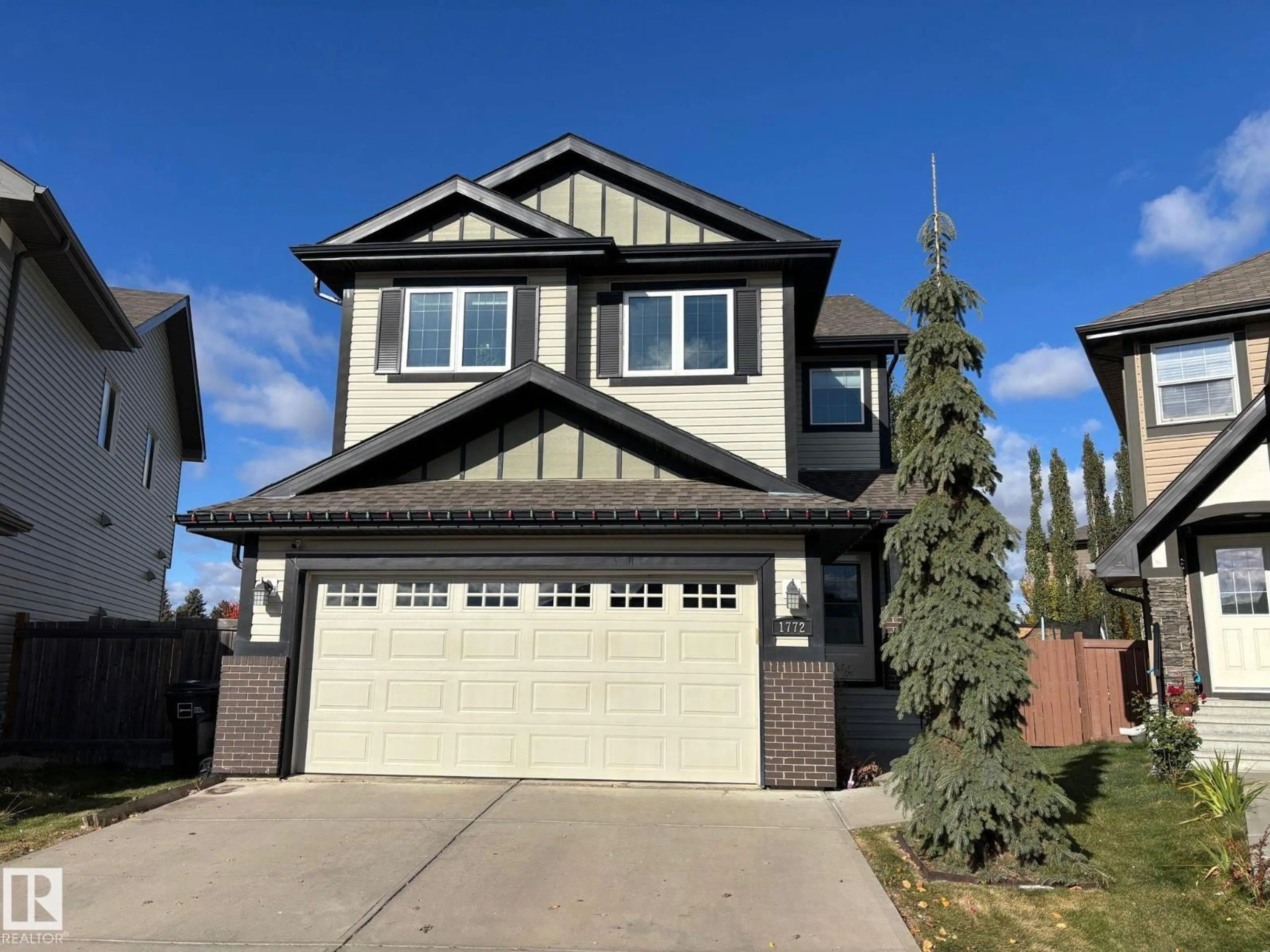 Home with vinyl exterior material, street for NW - 1772 33B ST, Edmonton Alberta T6T0P3