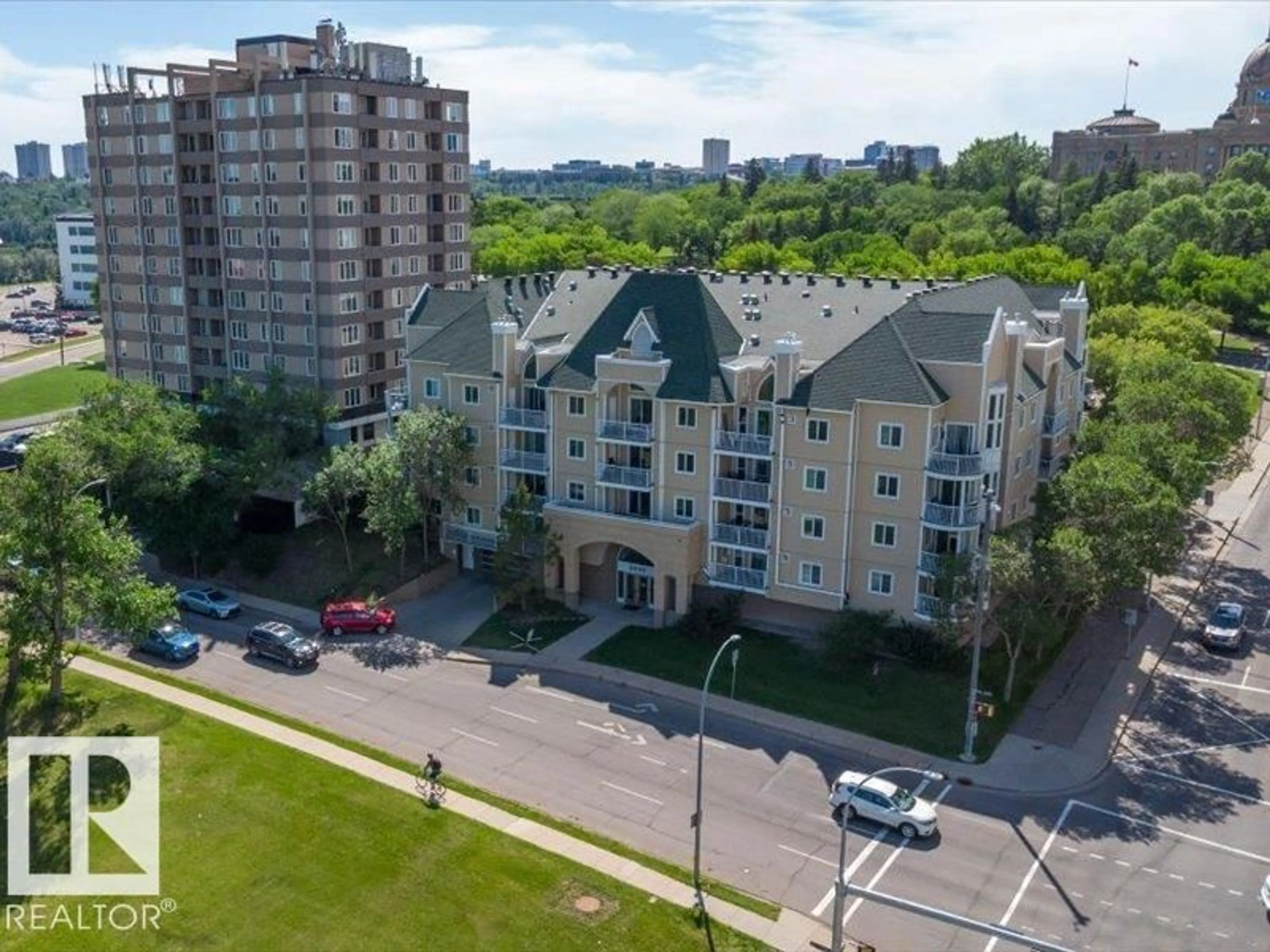A pic from outside/outdoor area/front of a property/back of a property/a pic from drone, city buildings view from balcony for 204 - 9640 105 ST, Edmonton Alberta T5K0Z7