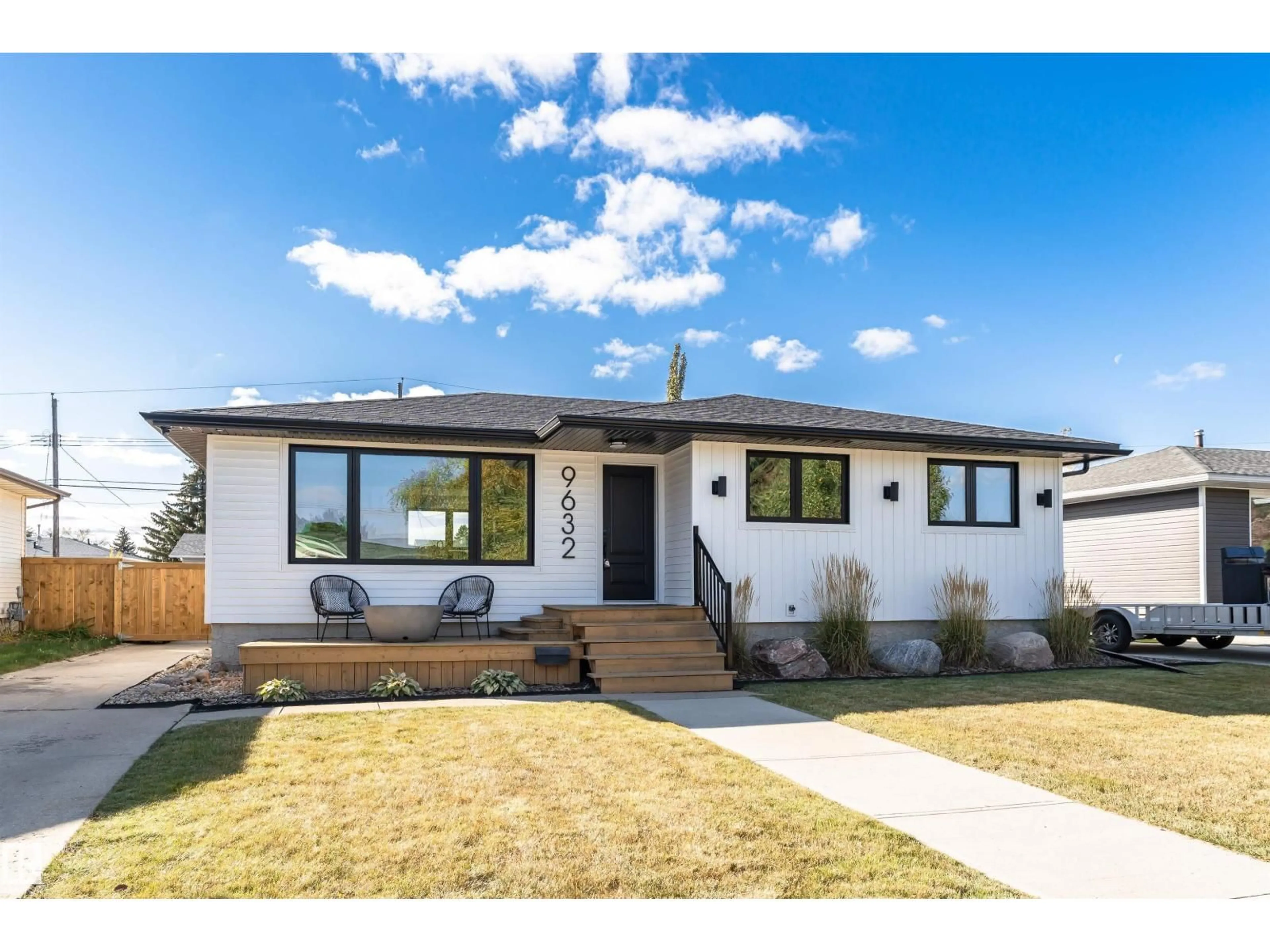 Home with brick exterior material, street for 9632 68A ST, Edmonton Alberta T6B1V2
