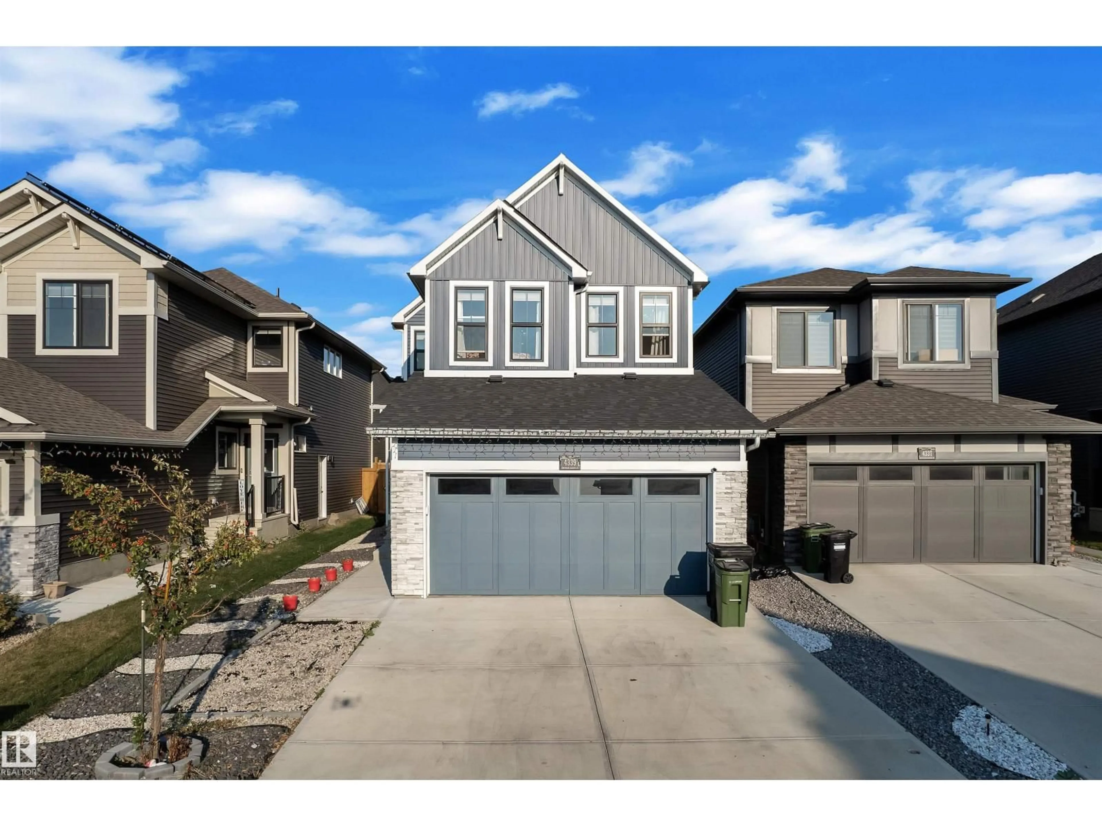 Home with vinyl exterior material, street for 4339 HAWTHORN LANDING LD, Edmonton Alberta T6X3A1