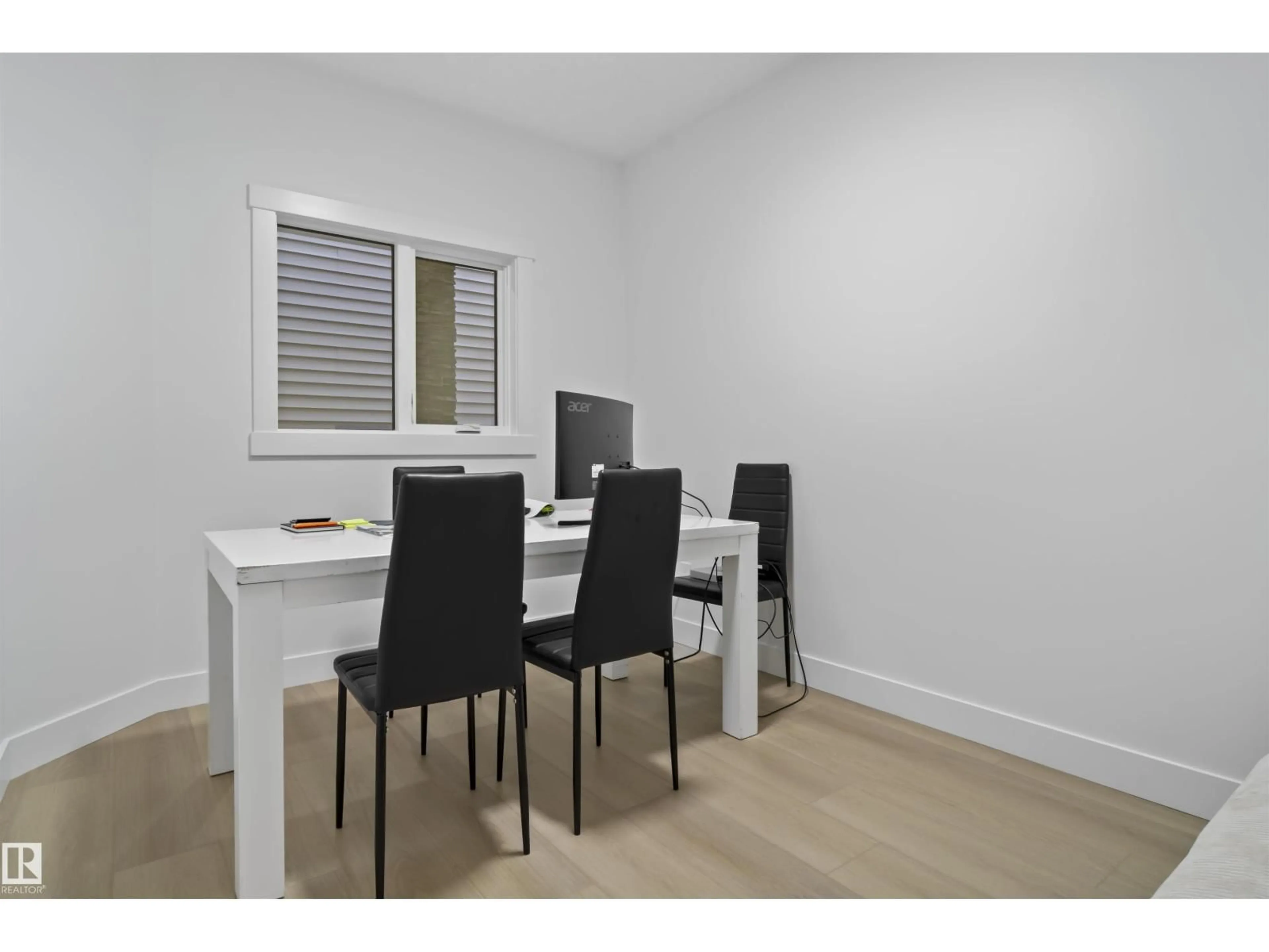 A pic of a room for 13132 187 AV, Edmonton Alberta T6V0N3