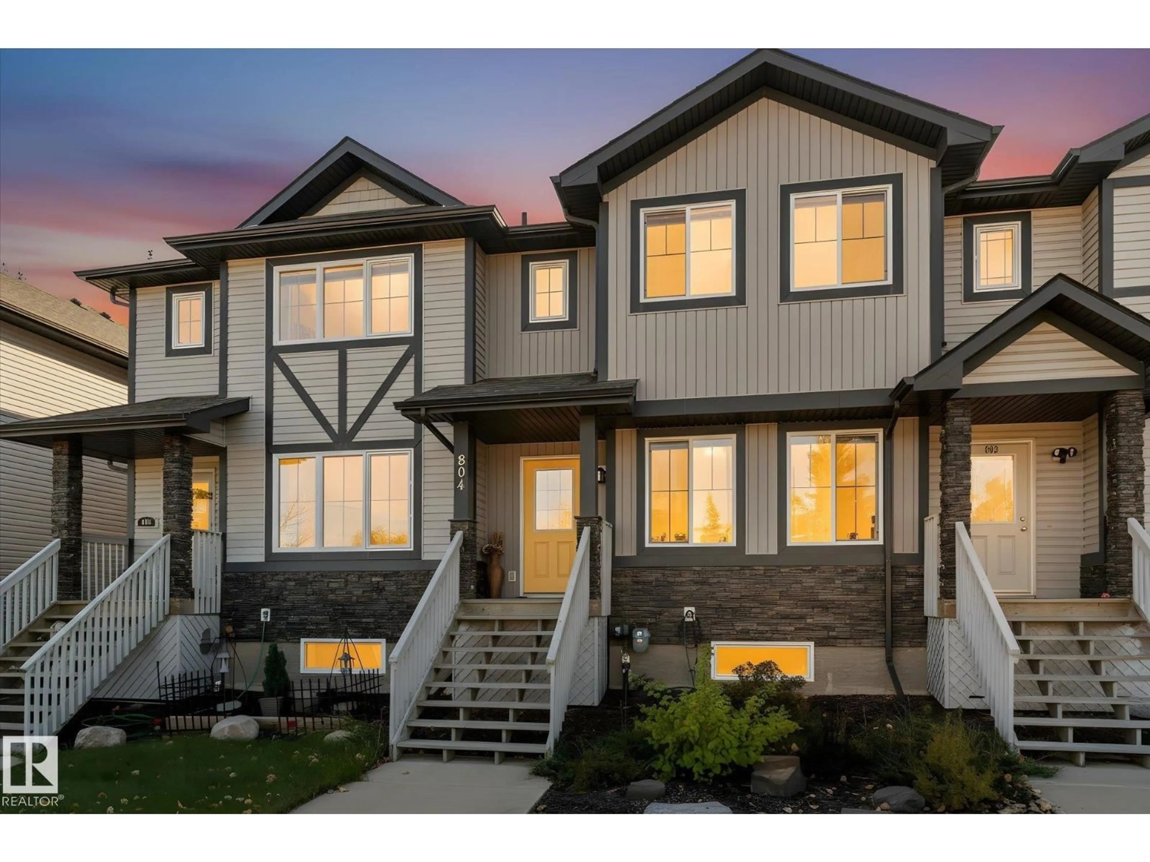 Home with vinyl exterior material, unknown for 804 MCLEOD AVENUE, Spruce Grove Alberta T7X0M7