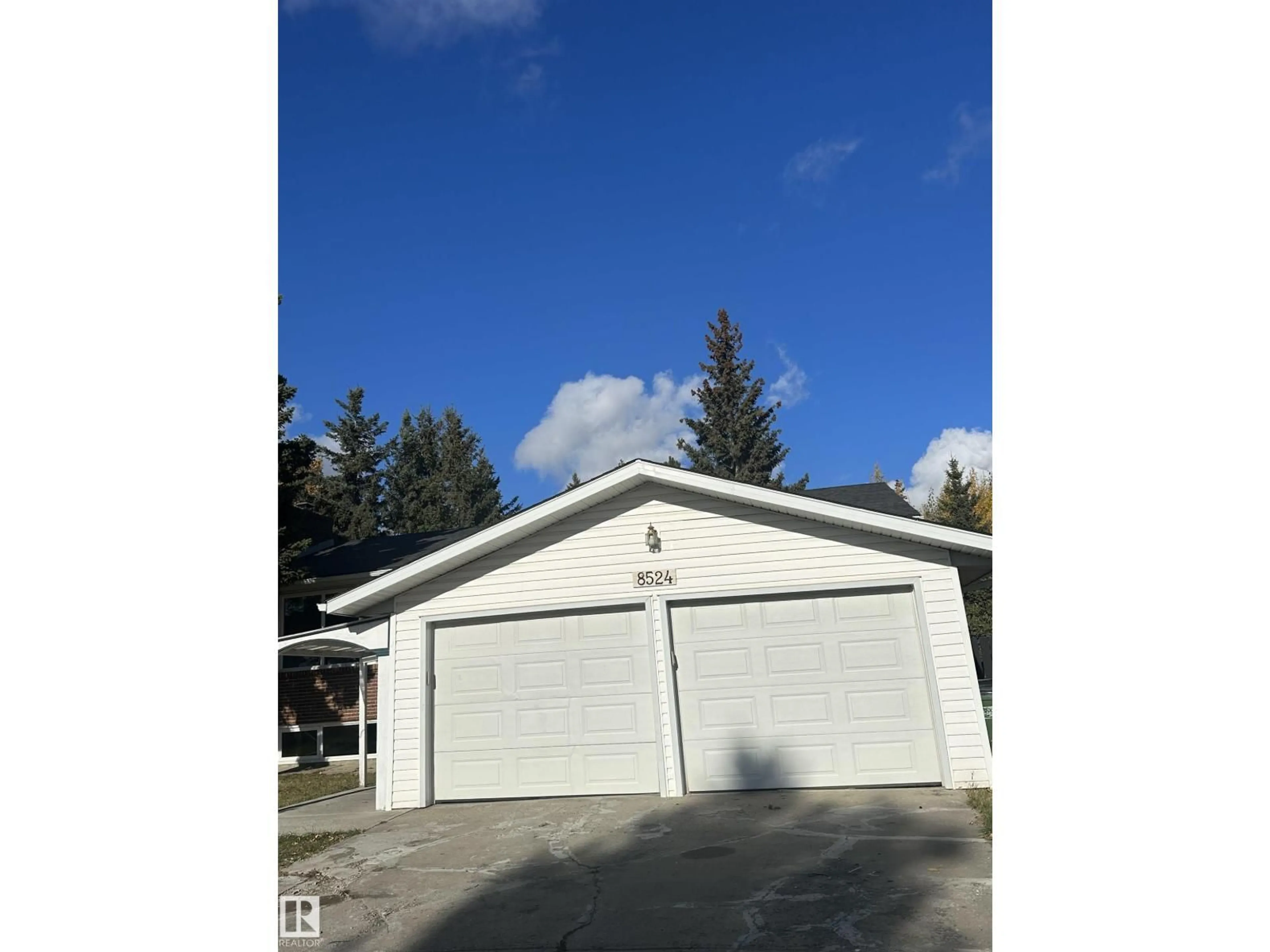 Indoor garage for NW - 8524 174 ST, Edmonton Alberta T5T2B9