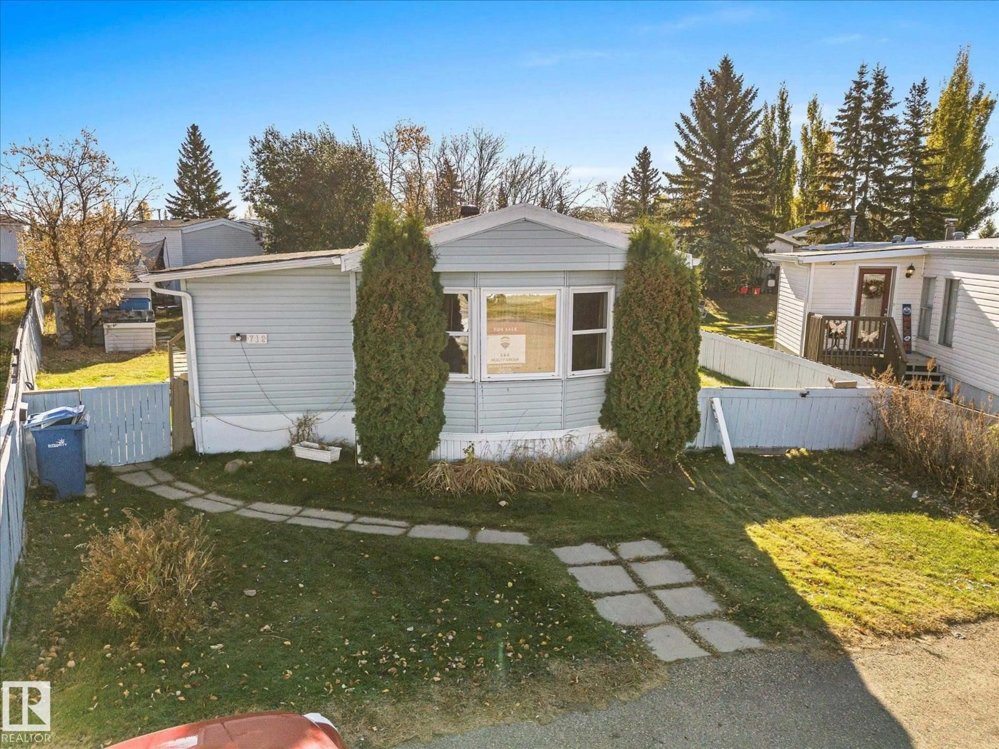 A pic from outside/outdoor area/front of a property/back of a property/a pic from drone, street for 53222 - 712 RANGE ROAD 272, Rural Parkland County Alberta T7X3F9