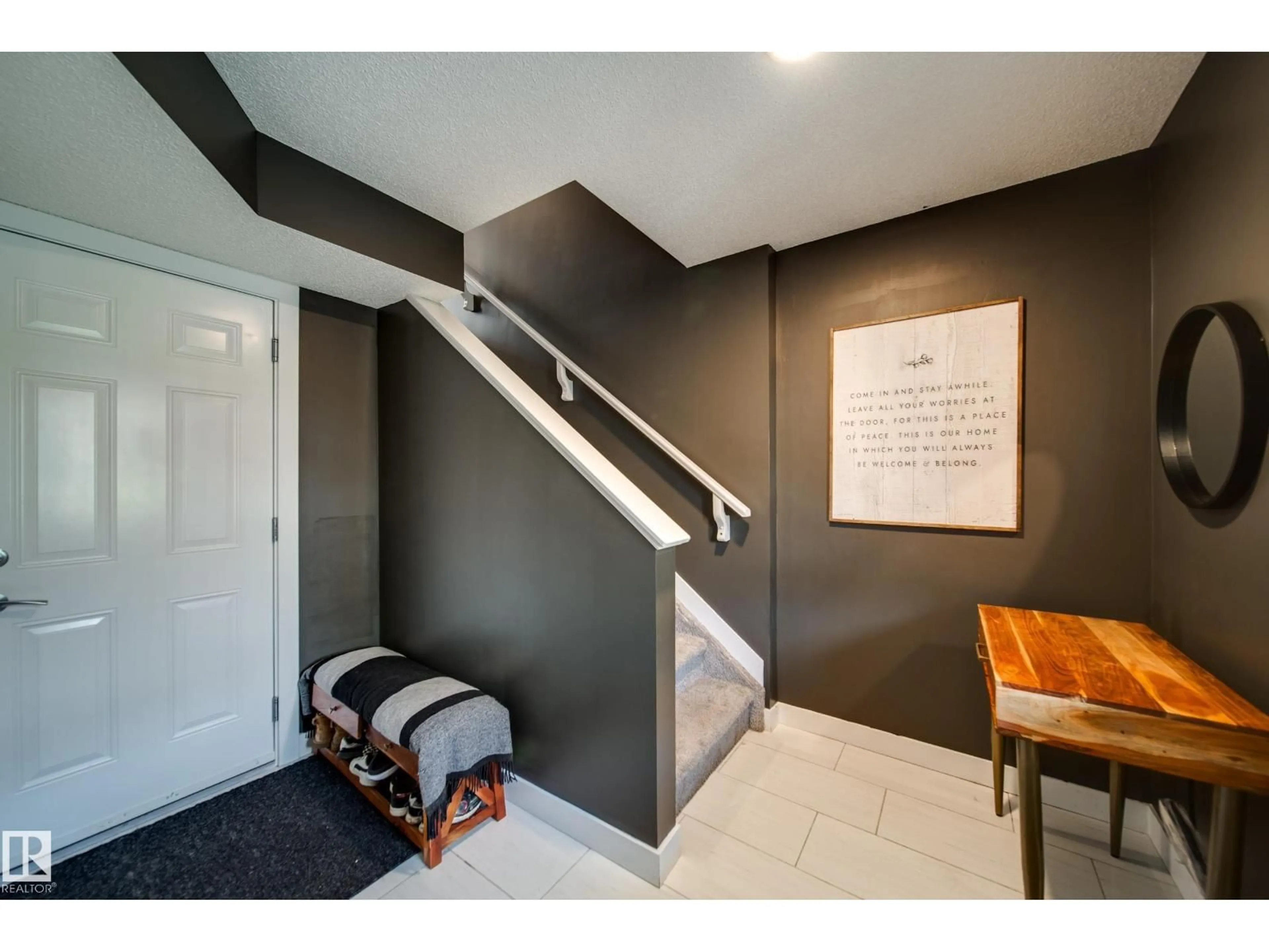 Indoor entryway for #42 - 2922 MAPLE WY, Edmonton Alberta T5T1A5