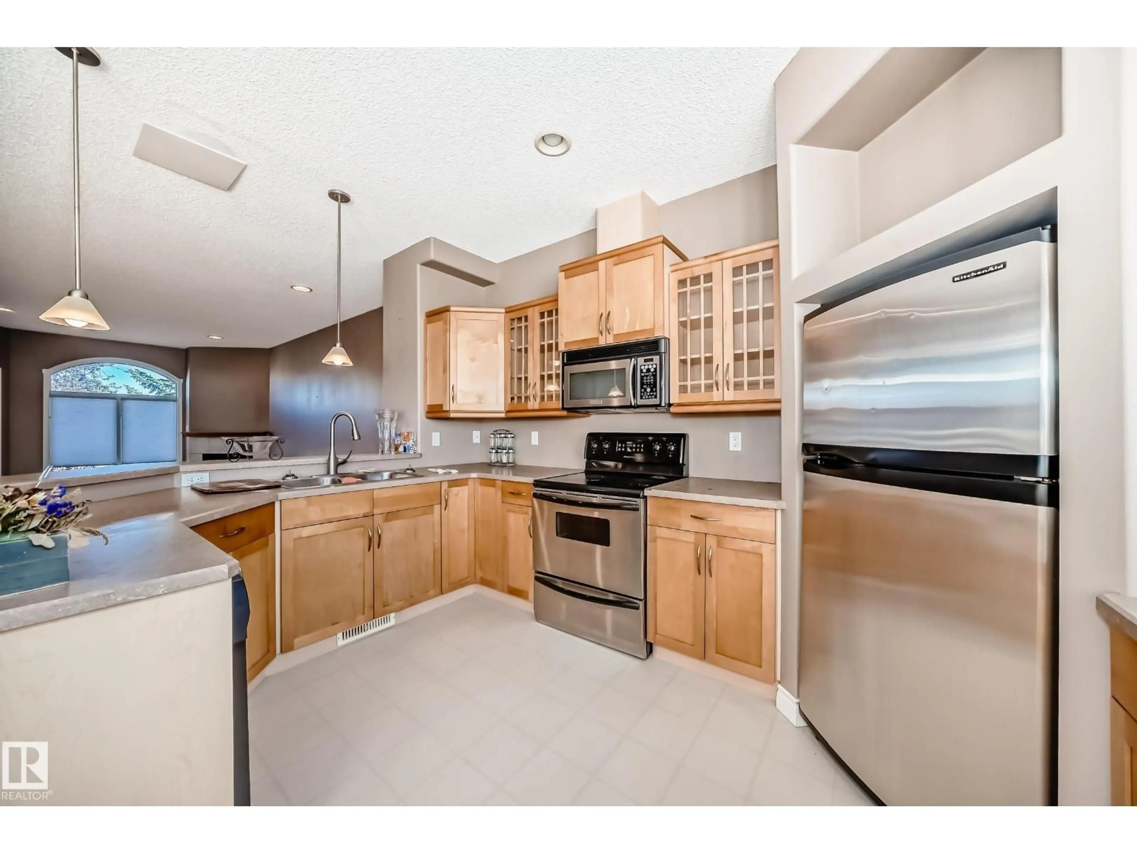Unknown for 101 - 29 JIM COMMON DR, Sherwood Park Alberta T8H2M1