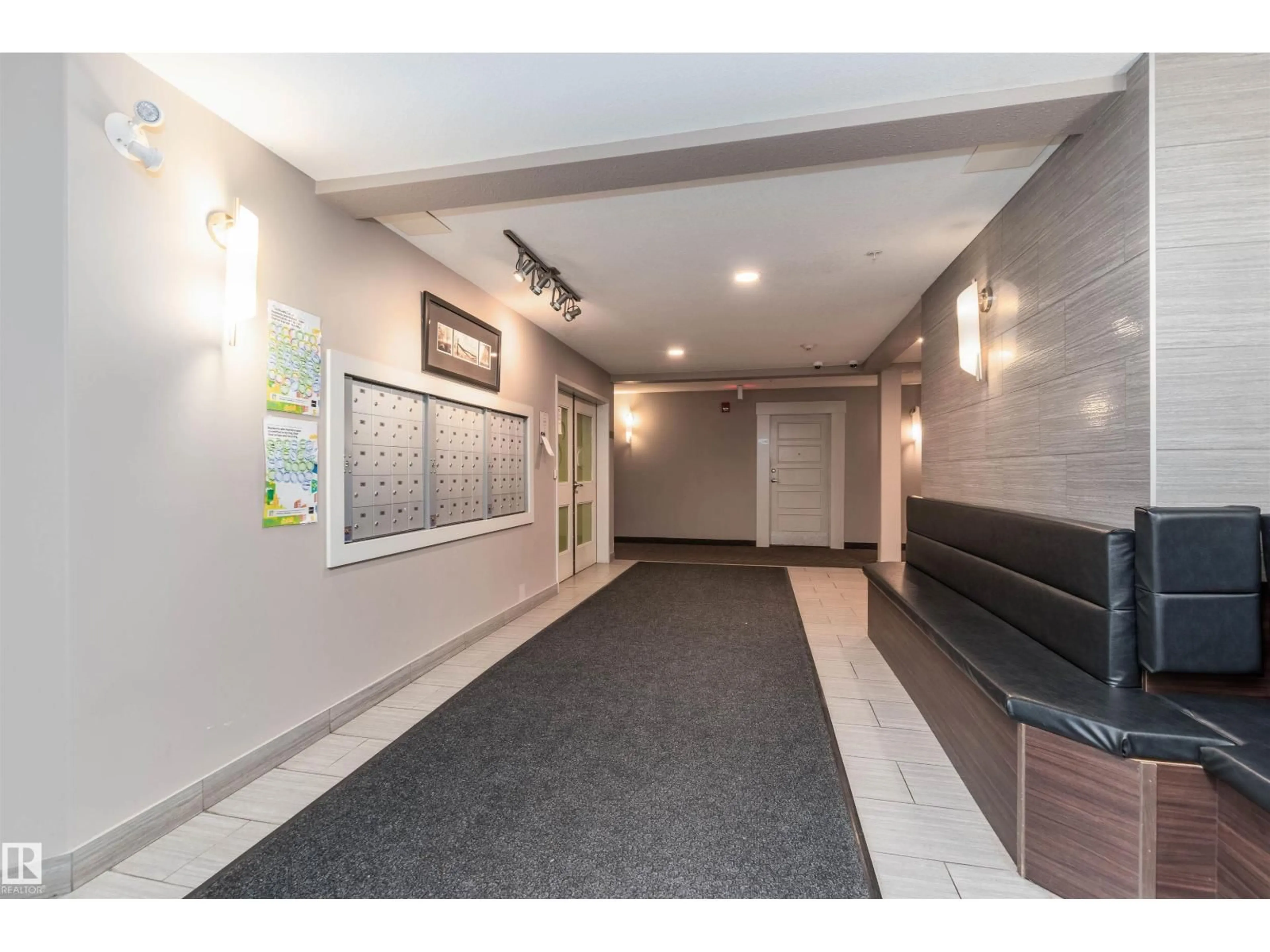 Indoor foyer for #101 - 6084 STANTON DR, Edmonton Alberta T6X0Z4