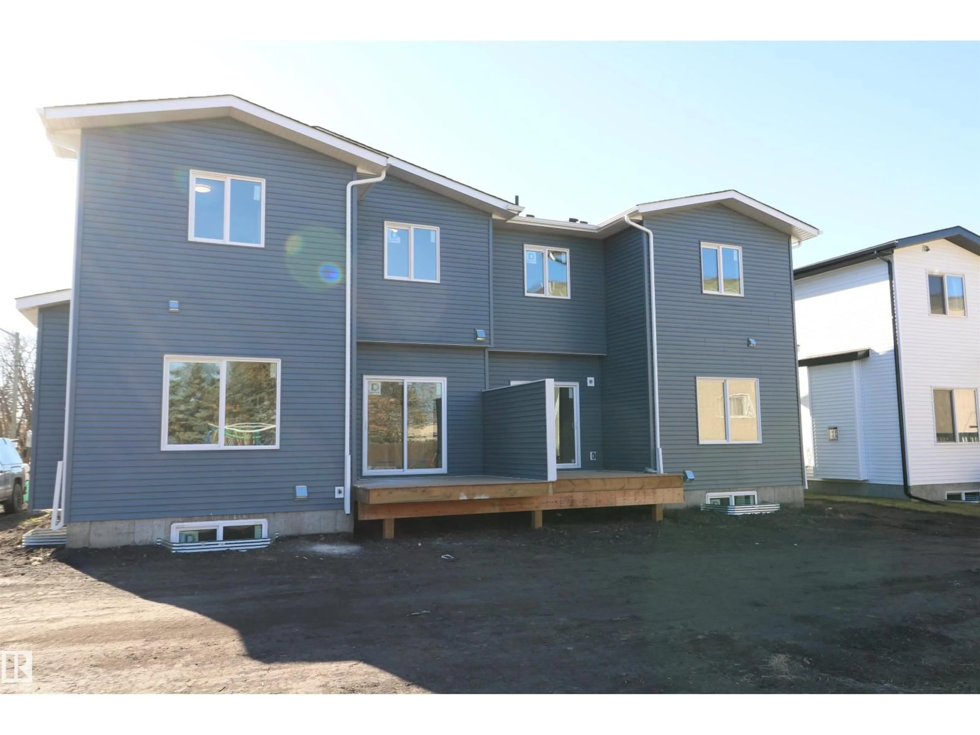 Home with vinyl exterior material, building for 4904 49 AV, Gibbons Alberta T0A1N0