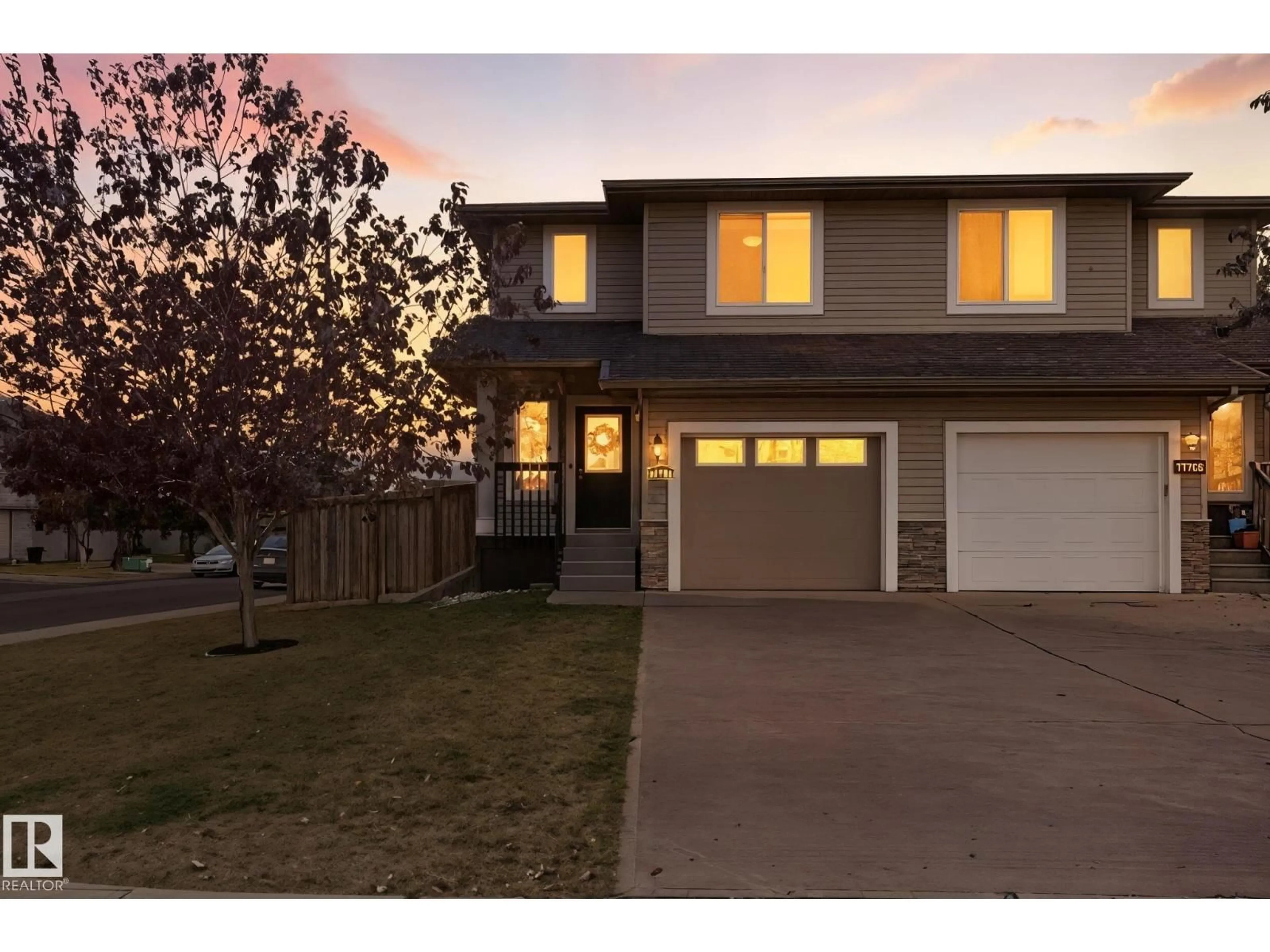 Home with vinyl exterior material, street for NW - 17104 125 ST, Edmonton Alberta T5Y0E5